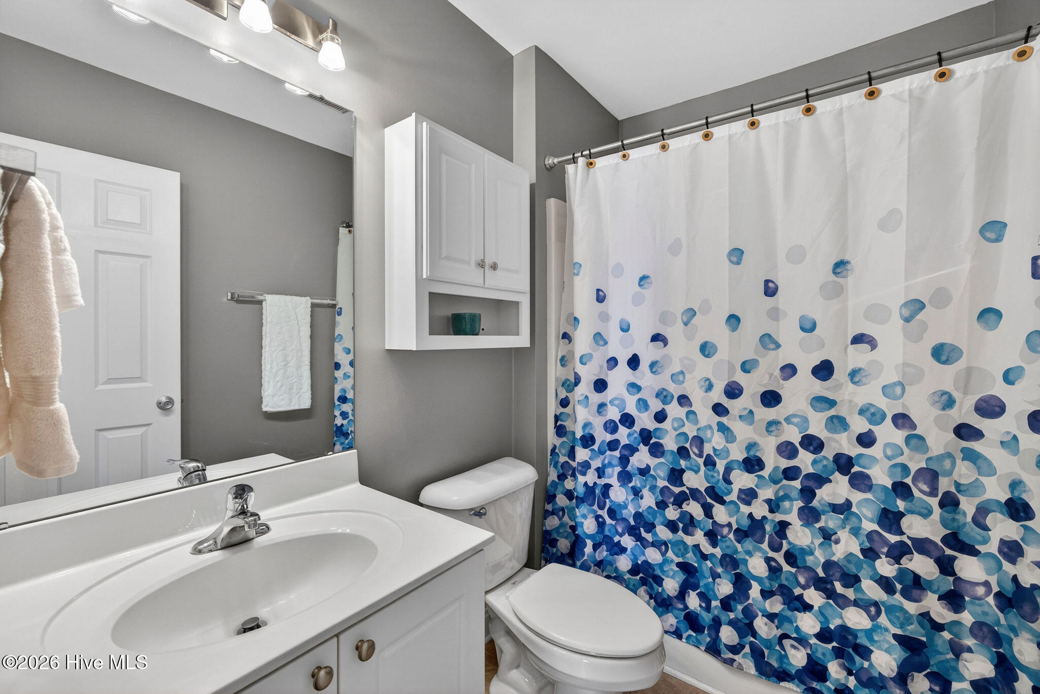 100567881 | Photo 29