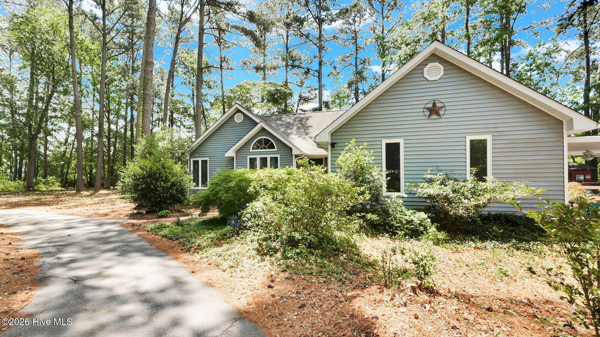35-web-or-mls-1251 West Acres Lane-6