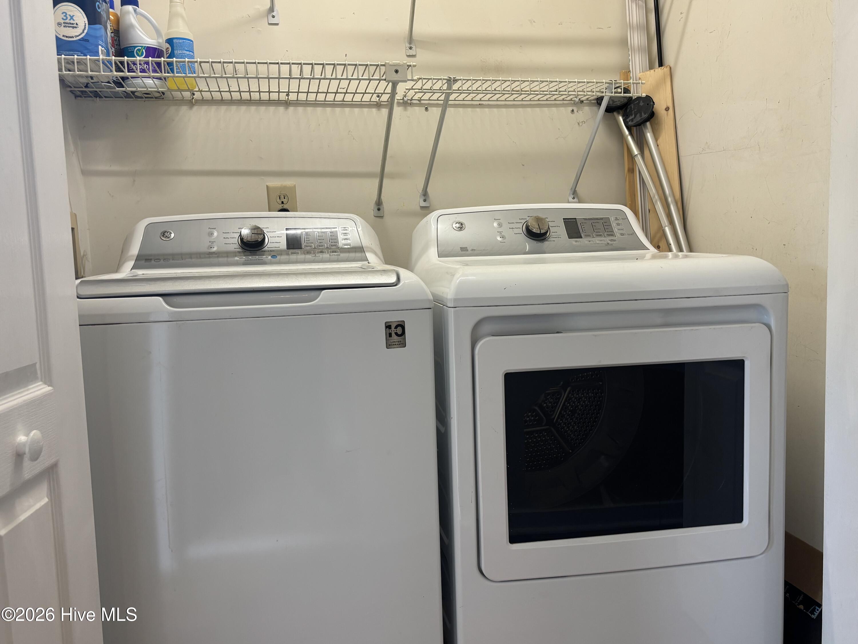 100563769 | Photo 16