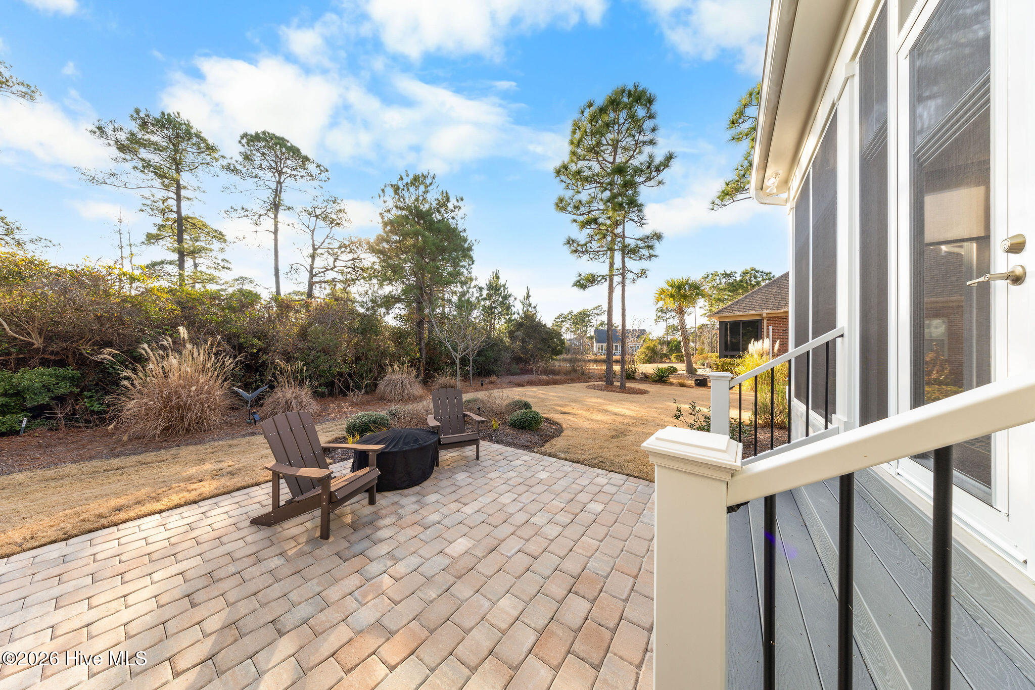 100552329 | Photo 41