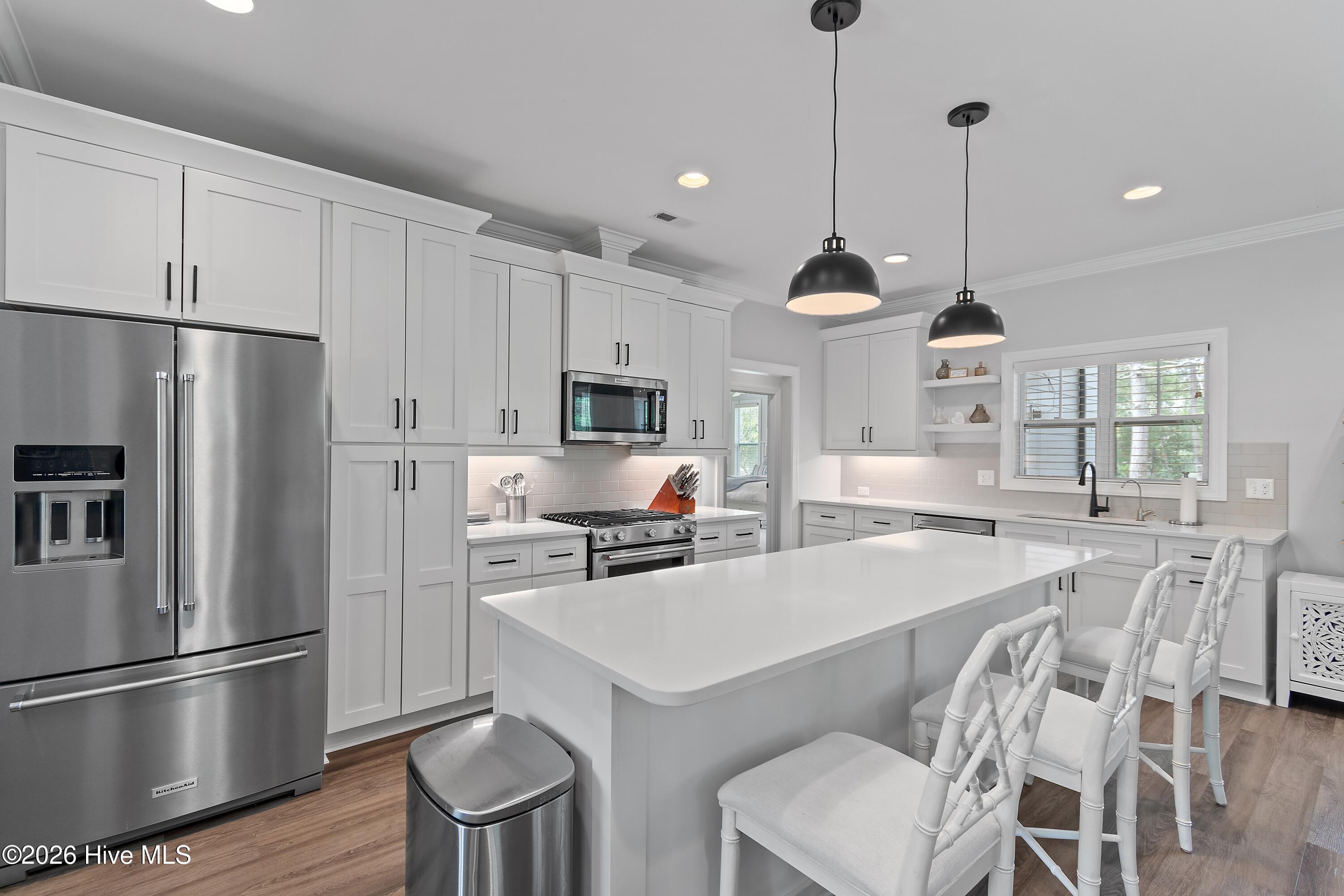 100565017 | Photo 16