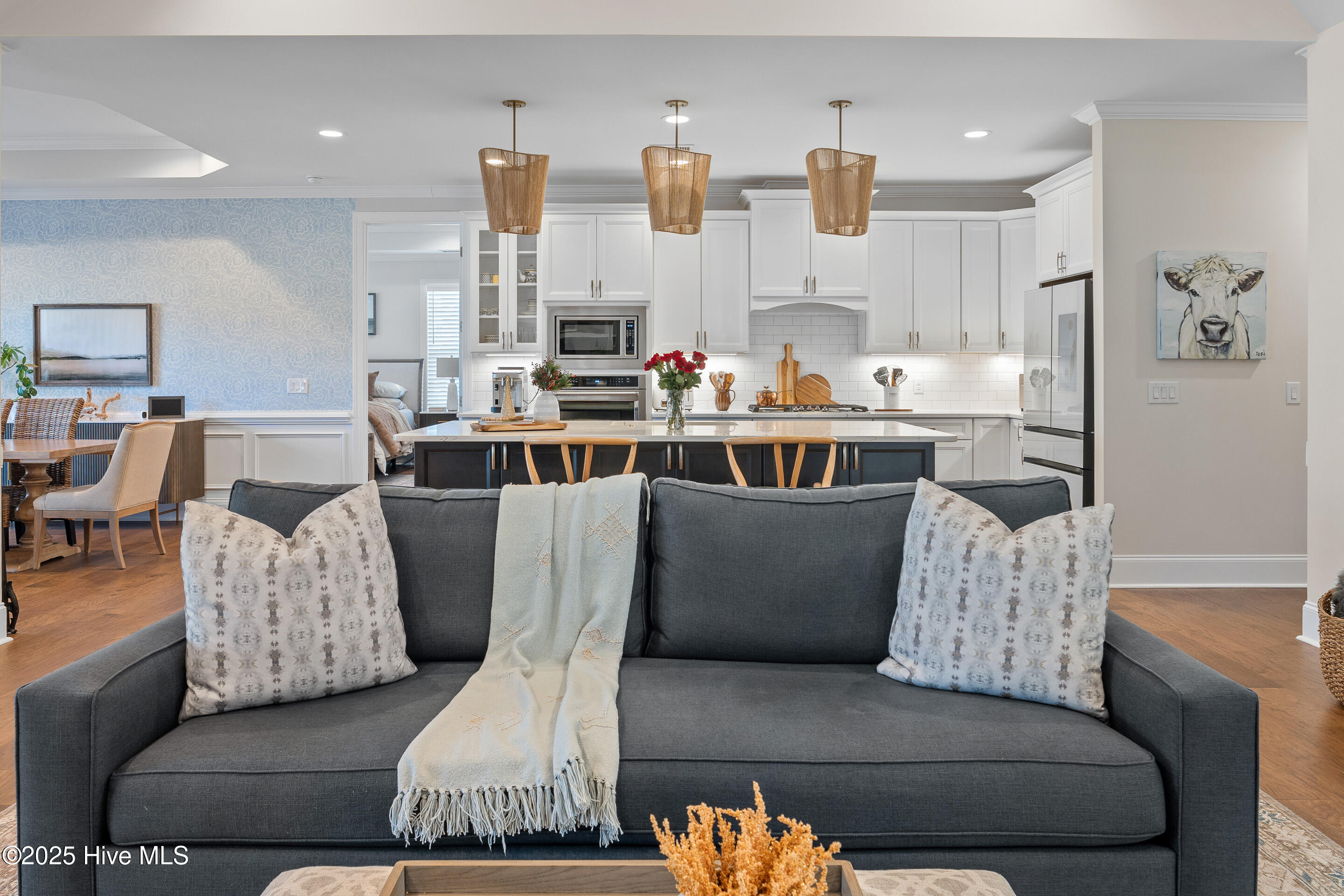 100545902 | Photo 65