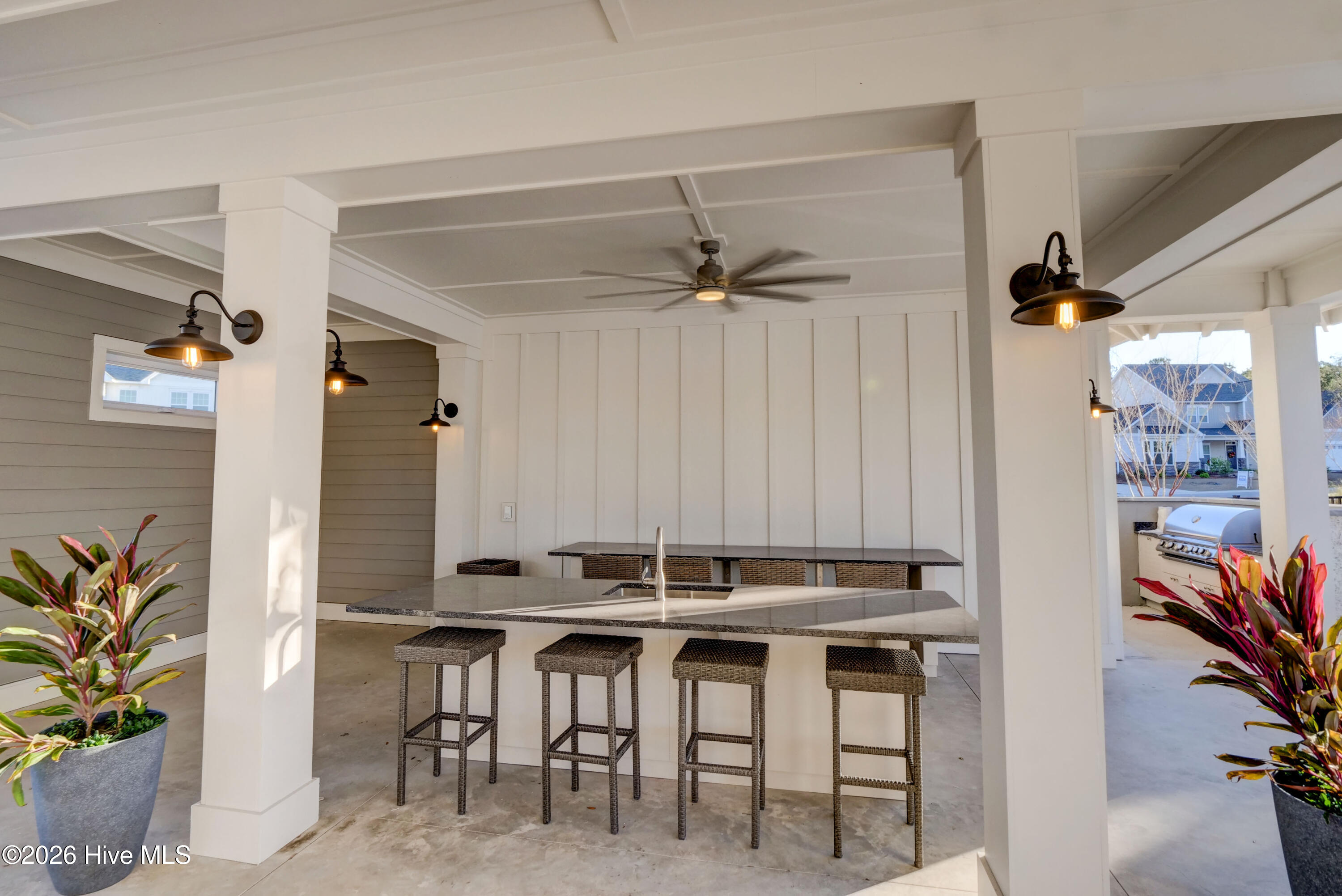 100567607 | Photo 68