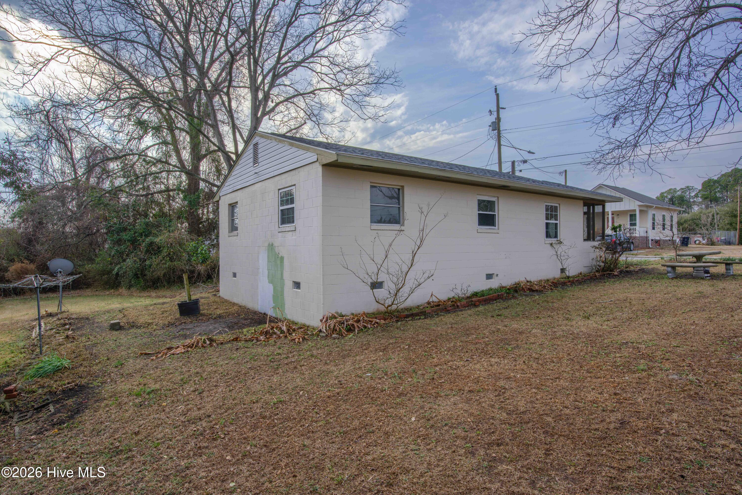 100556576 | Photo 14