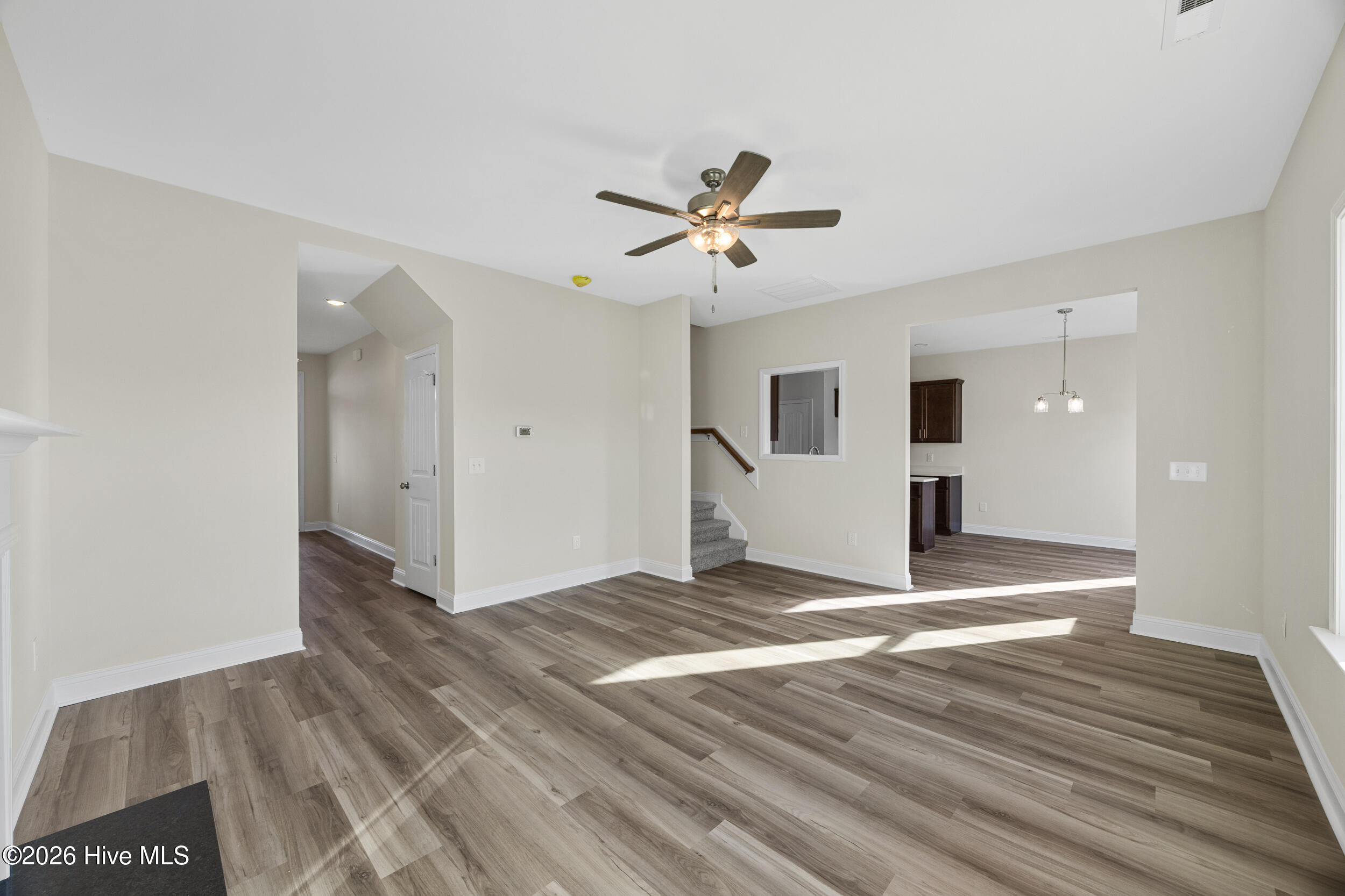 100551256 | Photo 14