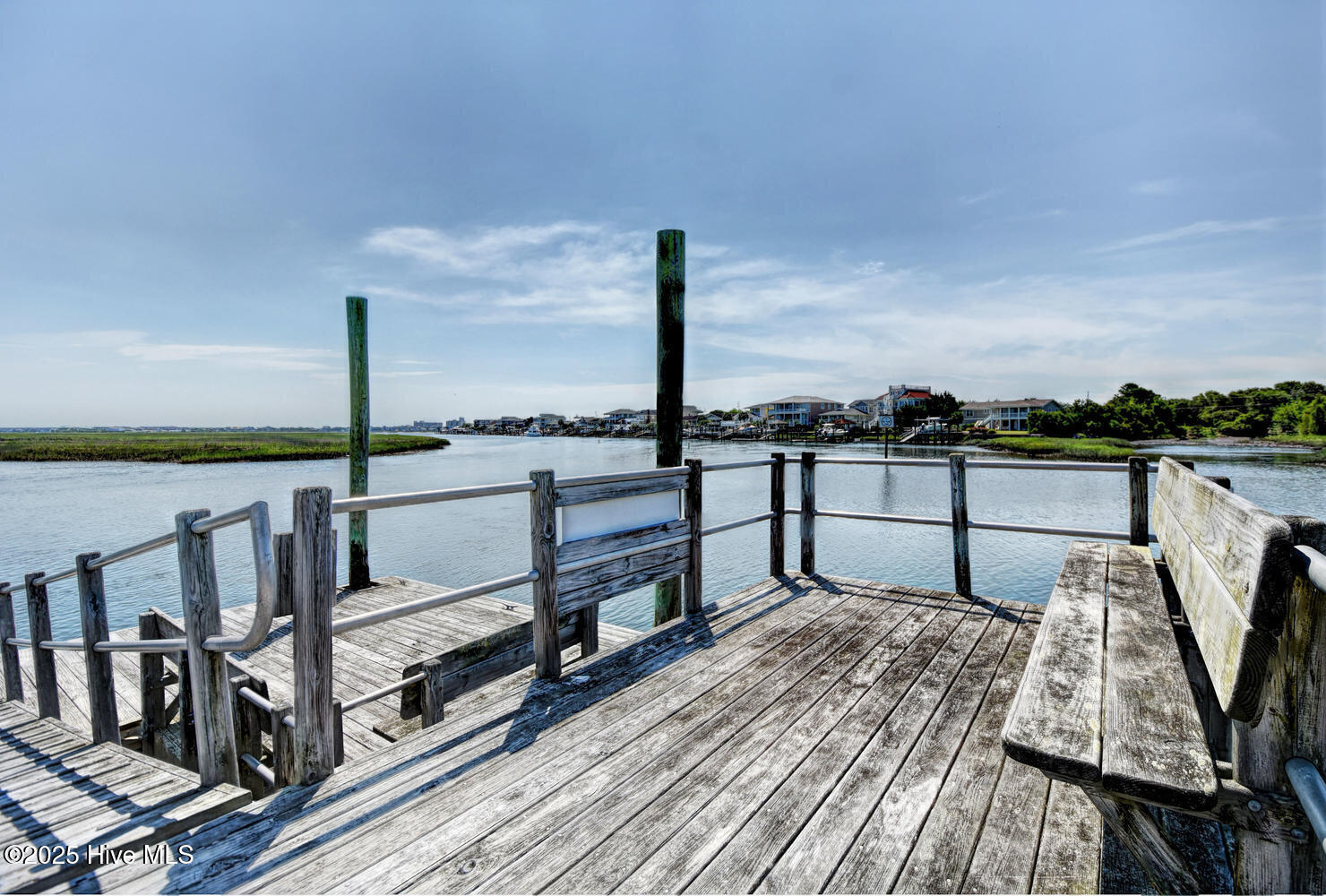 100532571 | Photo 47