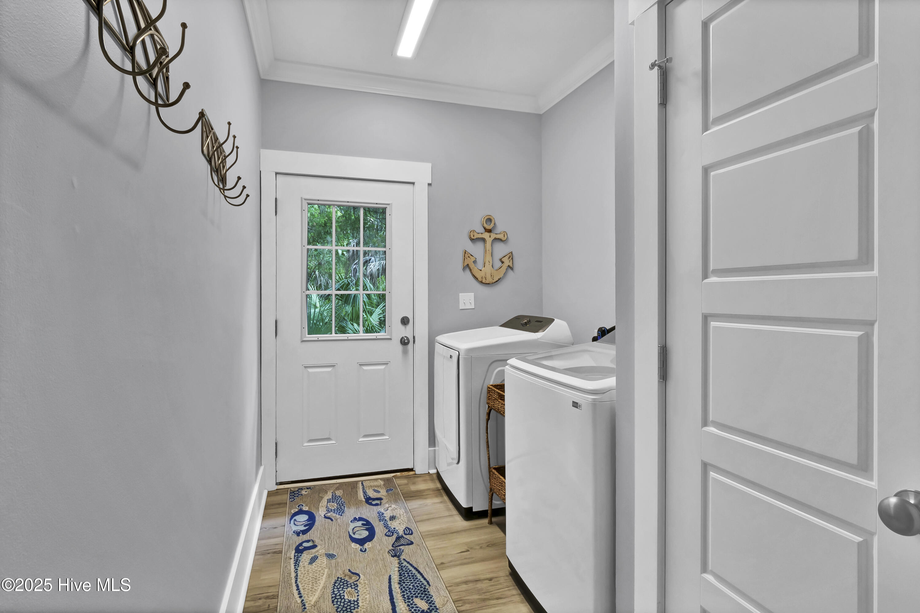 100542067 | Photo 18