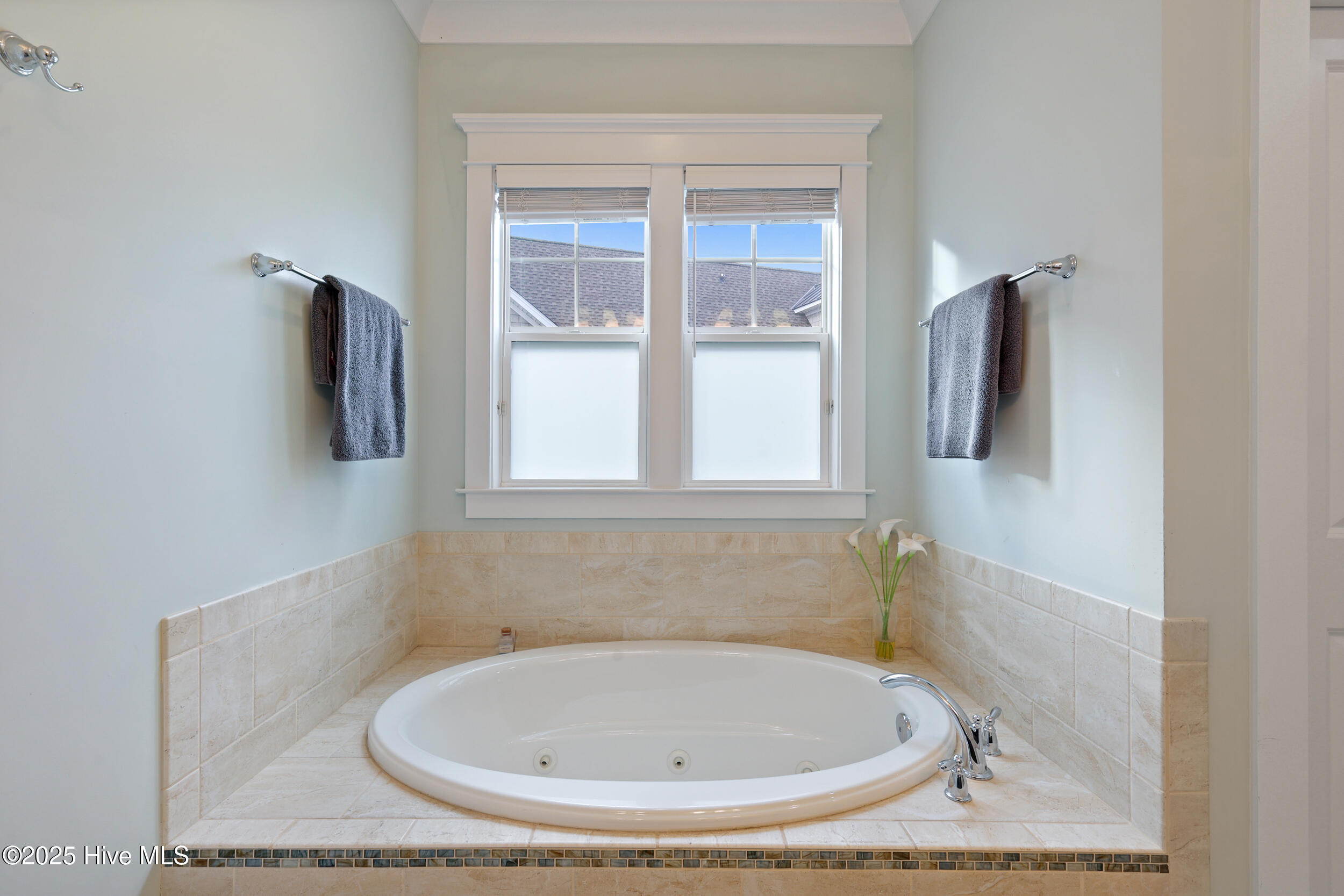 100536655 | Photo 33