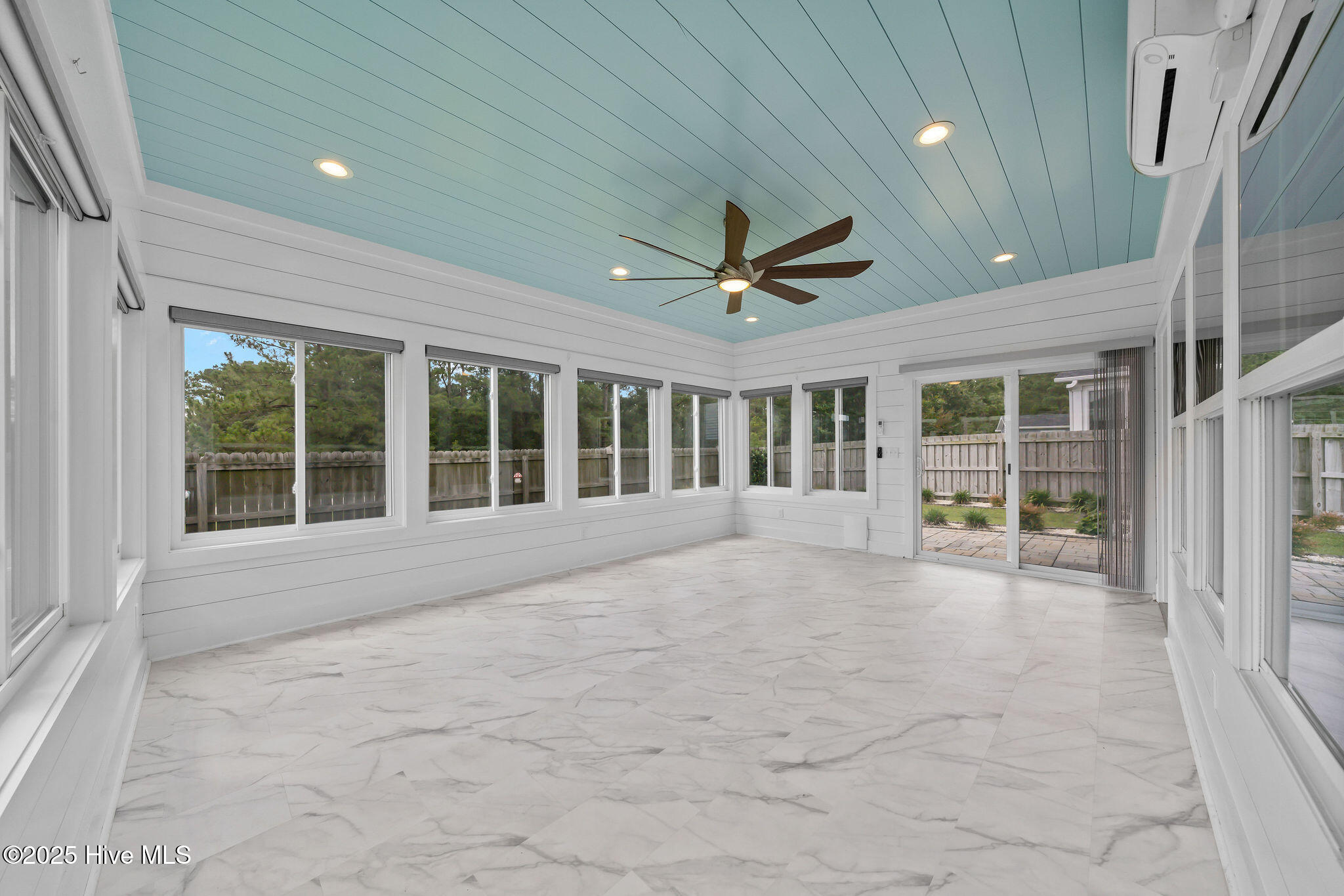 100513961 | Photo 19