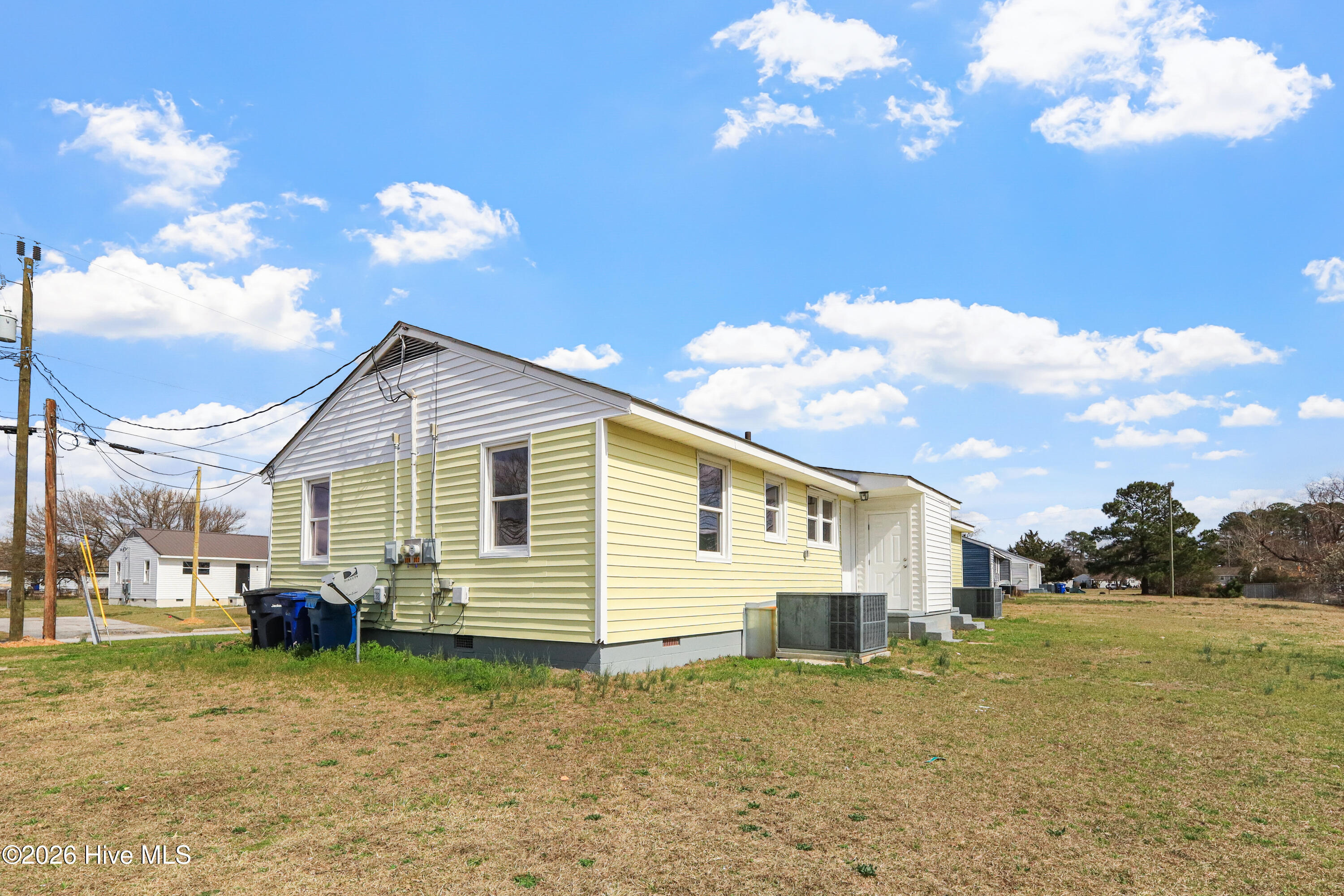 100558793 | Photo 42