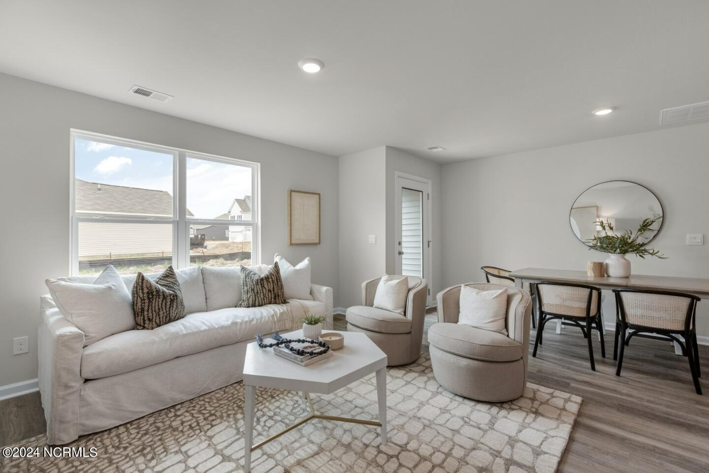 7098 Dunford Road Unit 130, Leland, NC 28451 – photo 11: Living Room Area