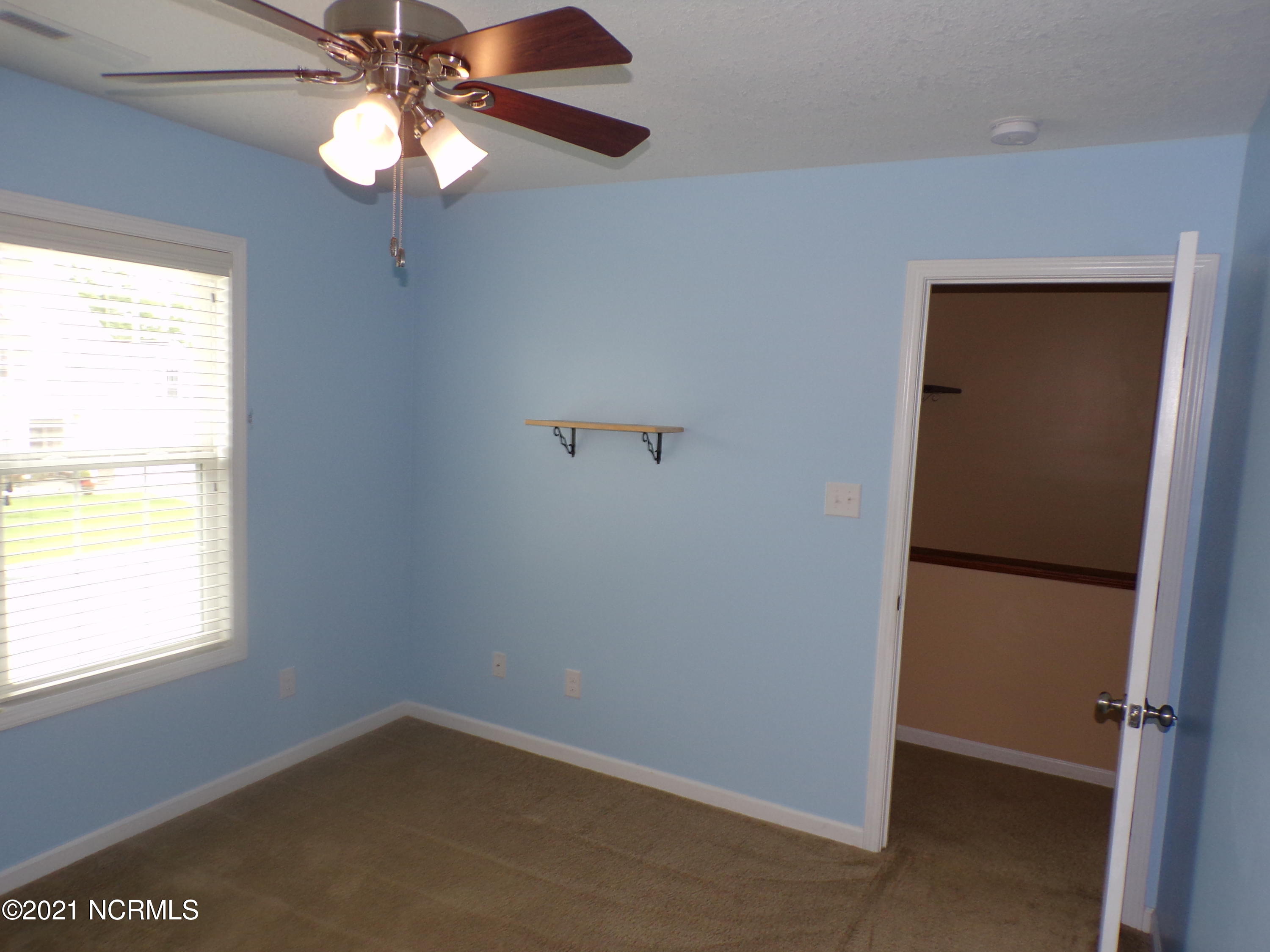 100559579 | Photo 28