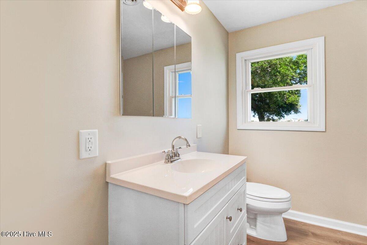 100521528 | Photo 11