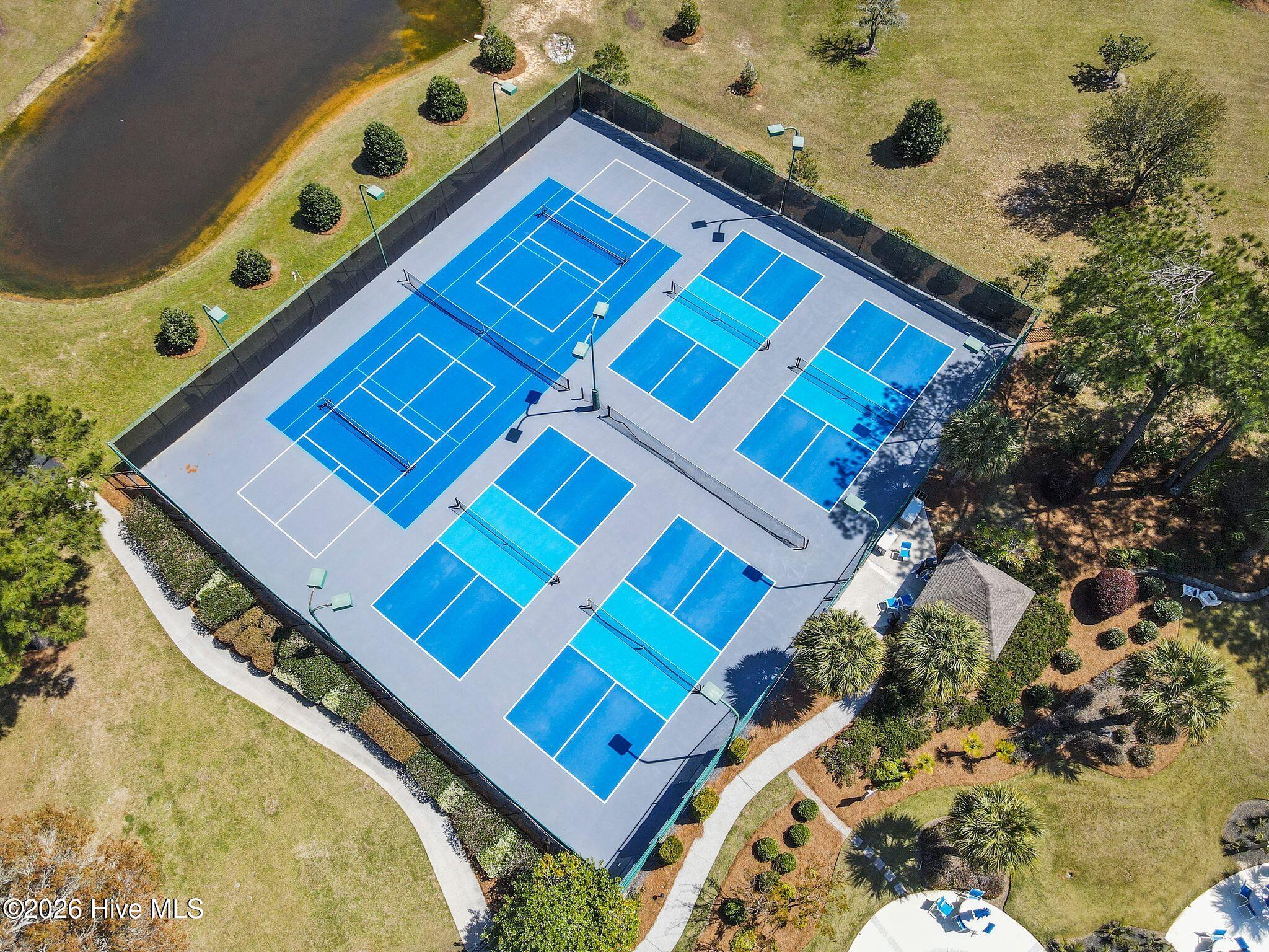 100555866 | Photo 30