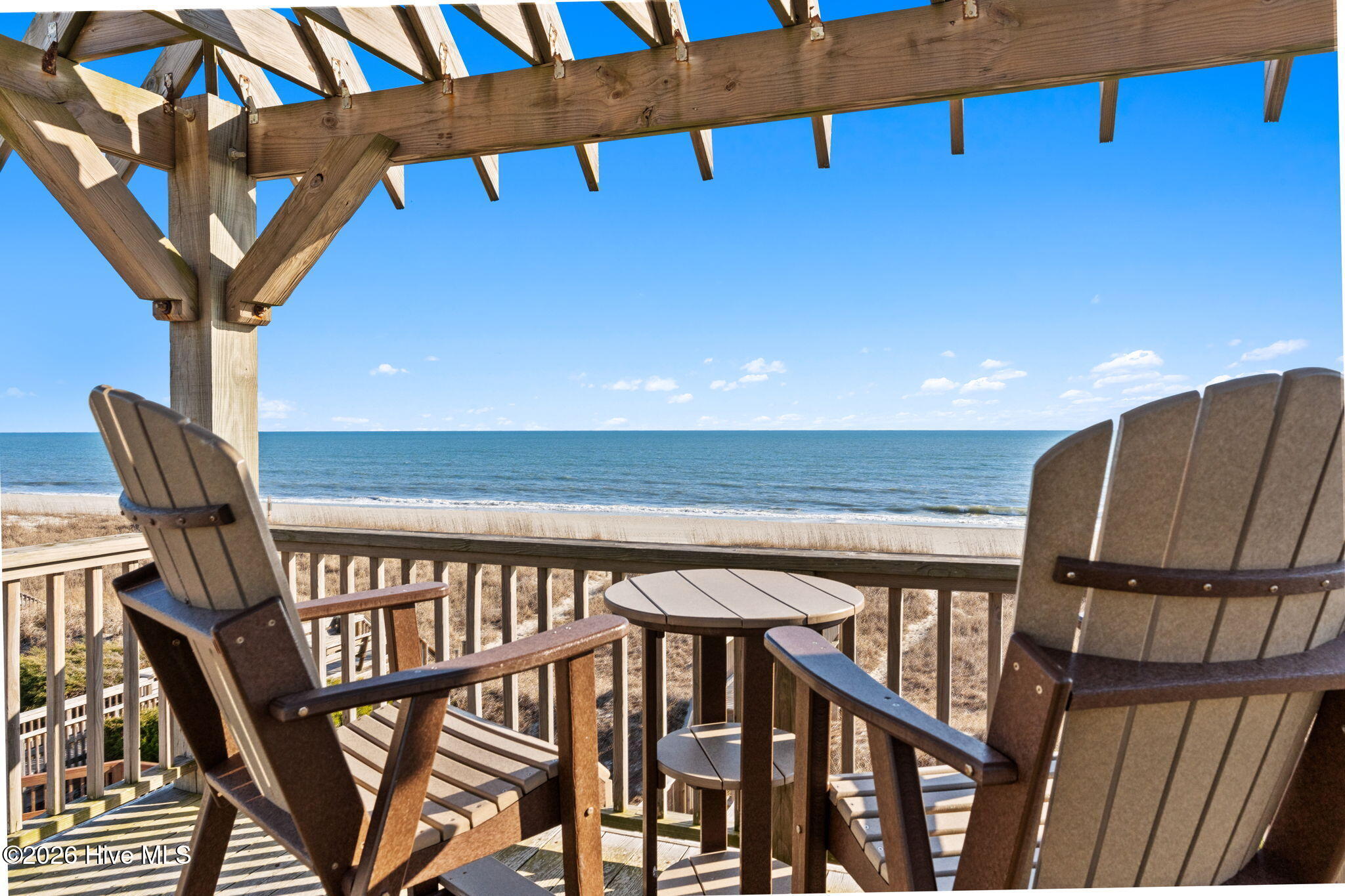 100552493 | Photo 36