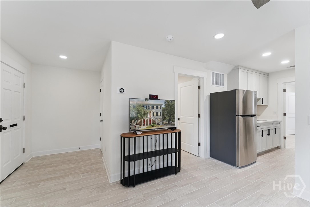 554 E McDonough, Savannah, GA 31401 Listing Photo  21