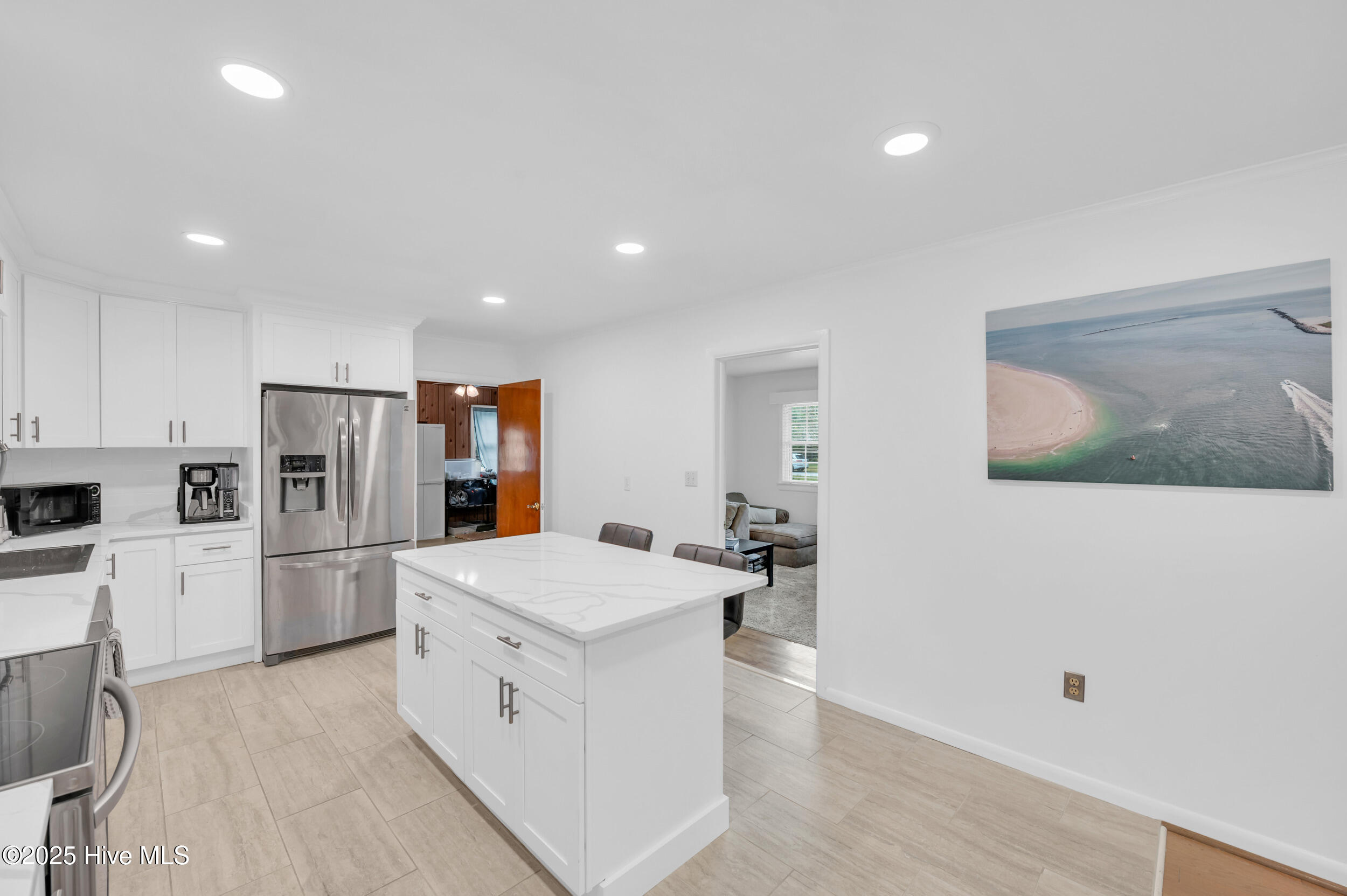 100538993 | Photo 13