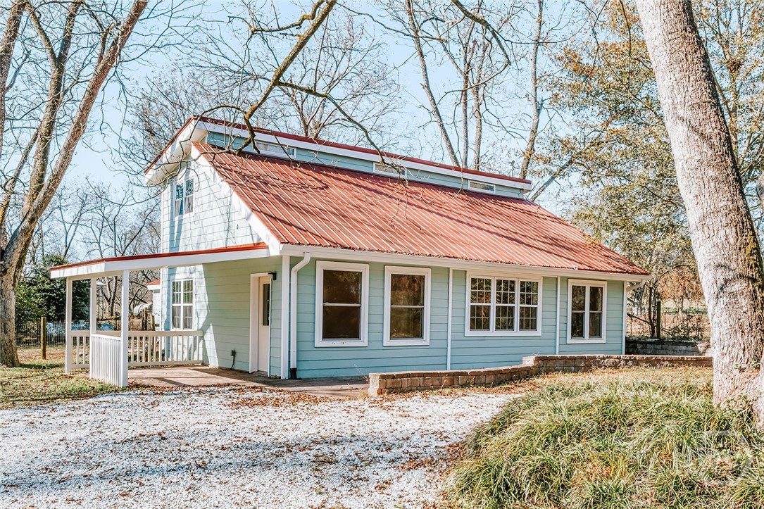 Homes for sale in Winterville, GA | 1103 Arnoldsville Rd, Winterville, GA 30683 | MLS# CL344005