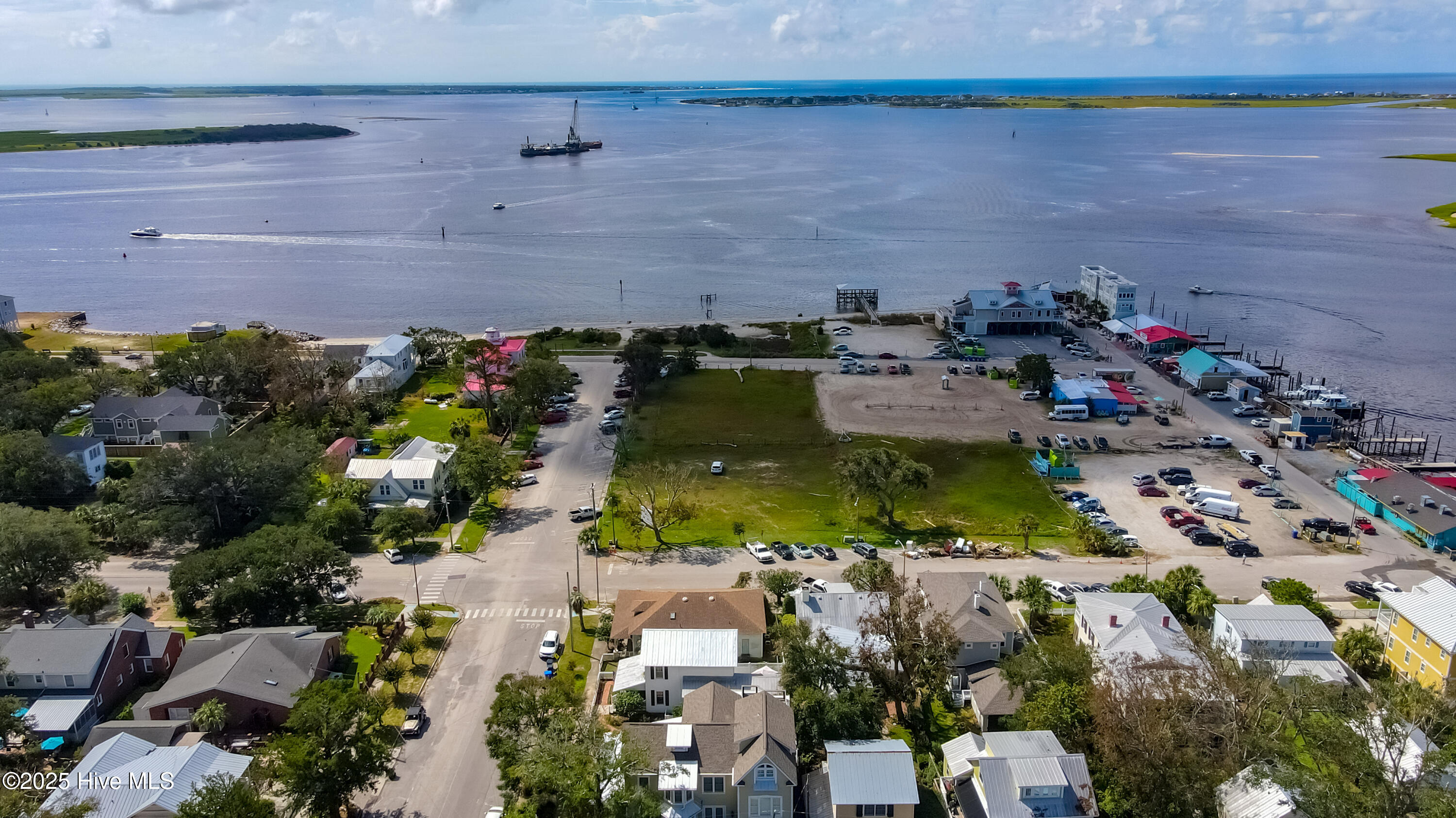 100518742 | Photo 63