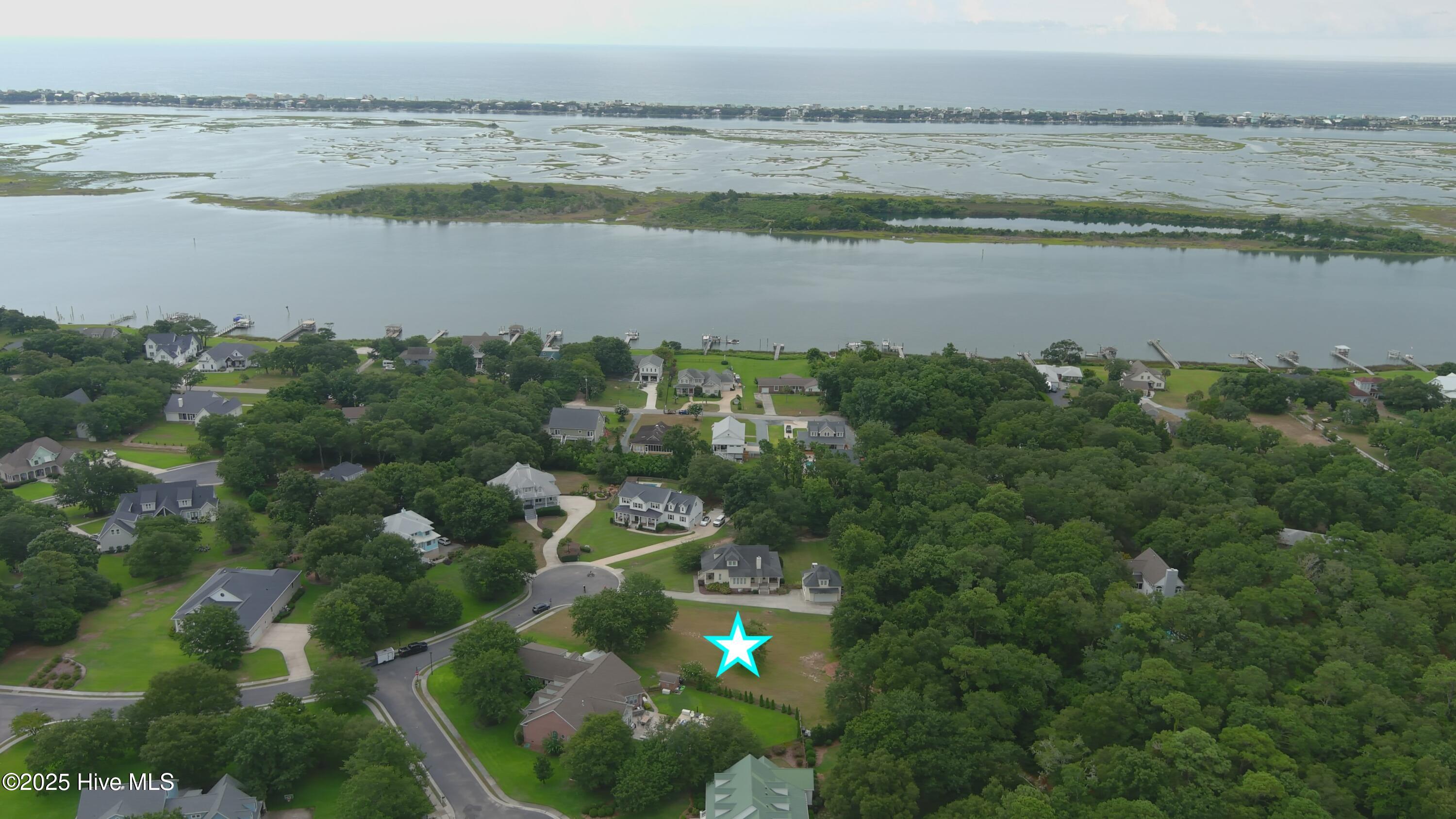 100522233 | Photo 16