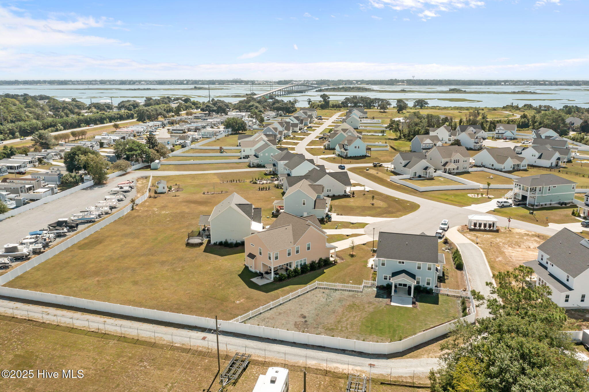 100534730 | Photo 33