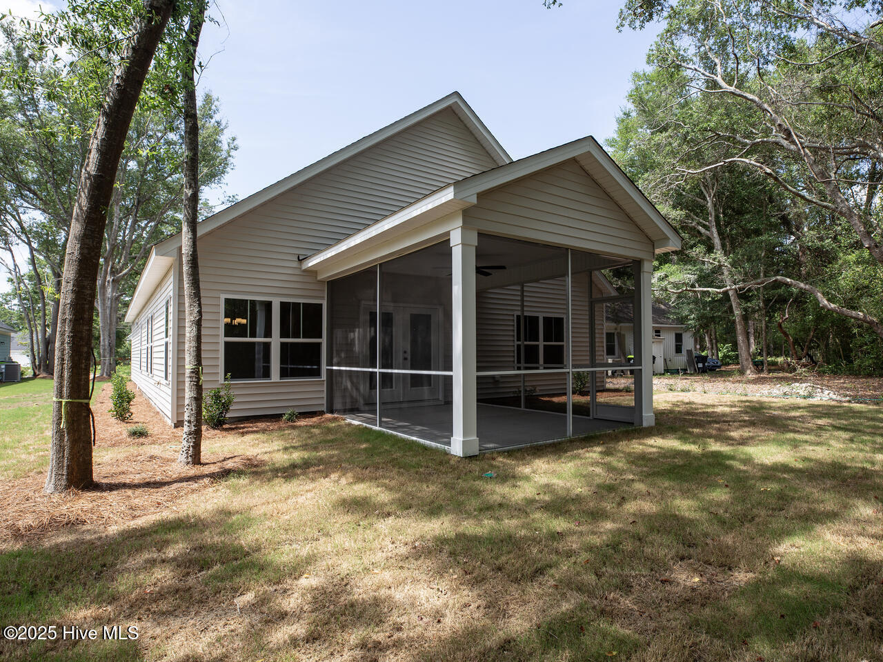 100515961 | Photo 41