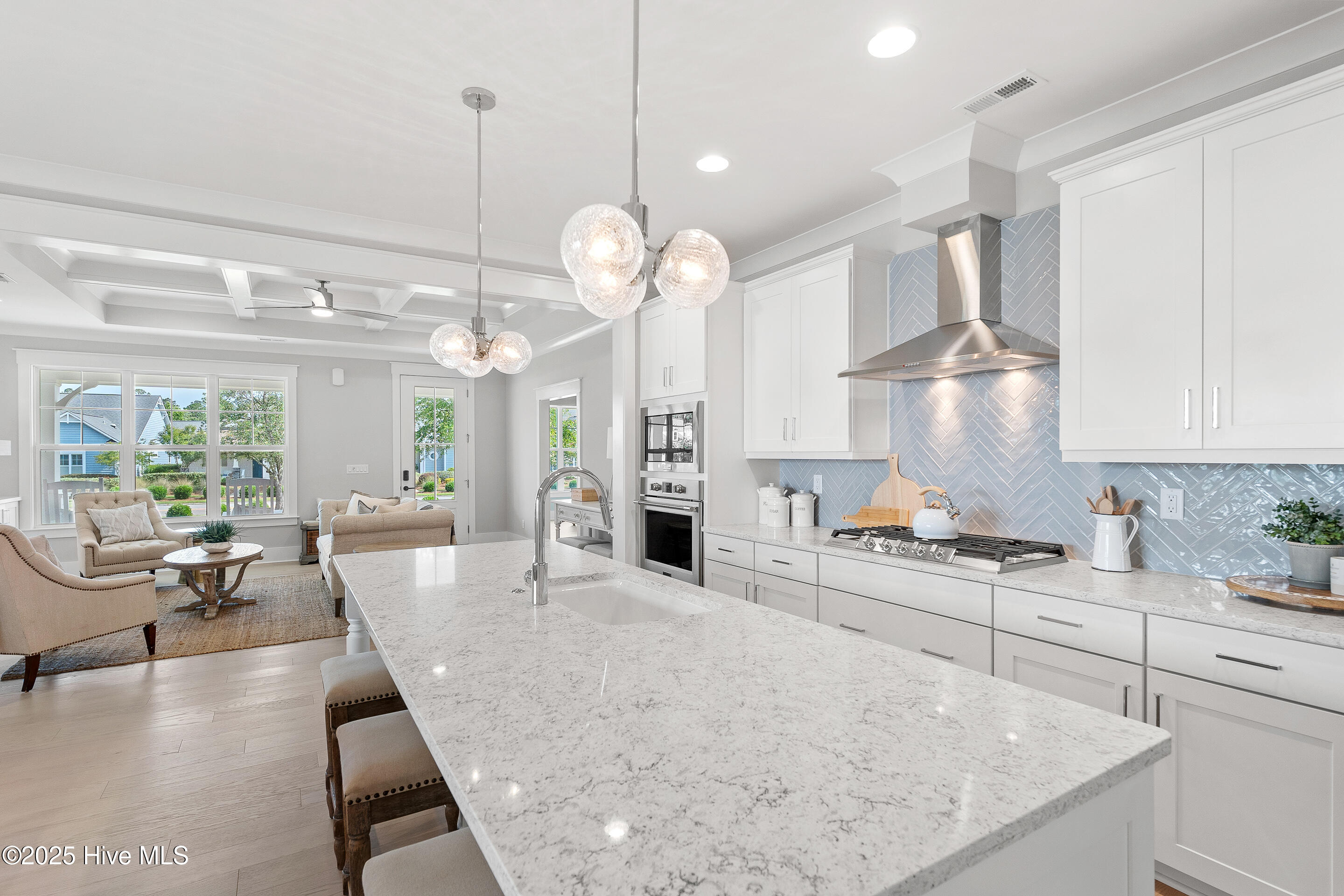 100471087 | Photo 20