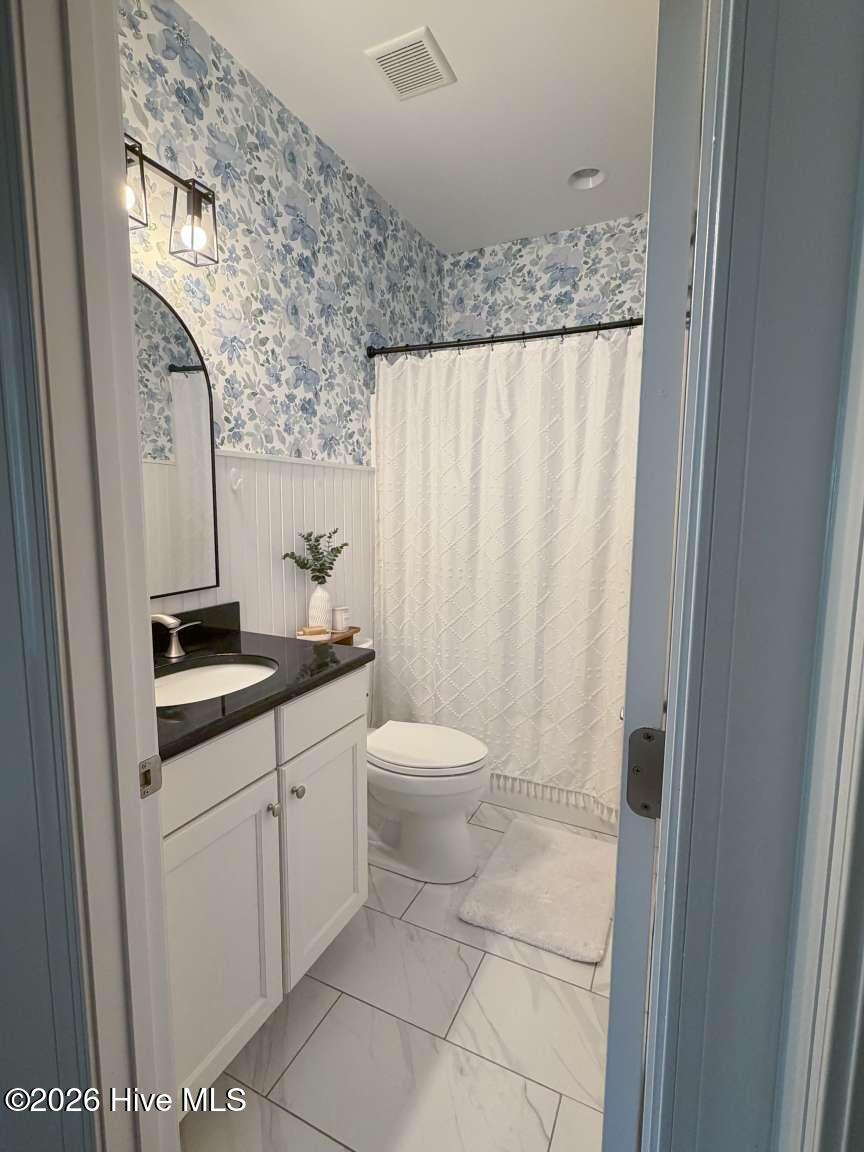 100566099 | Photo 20