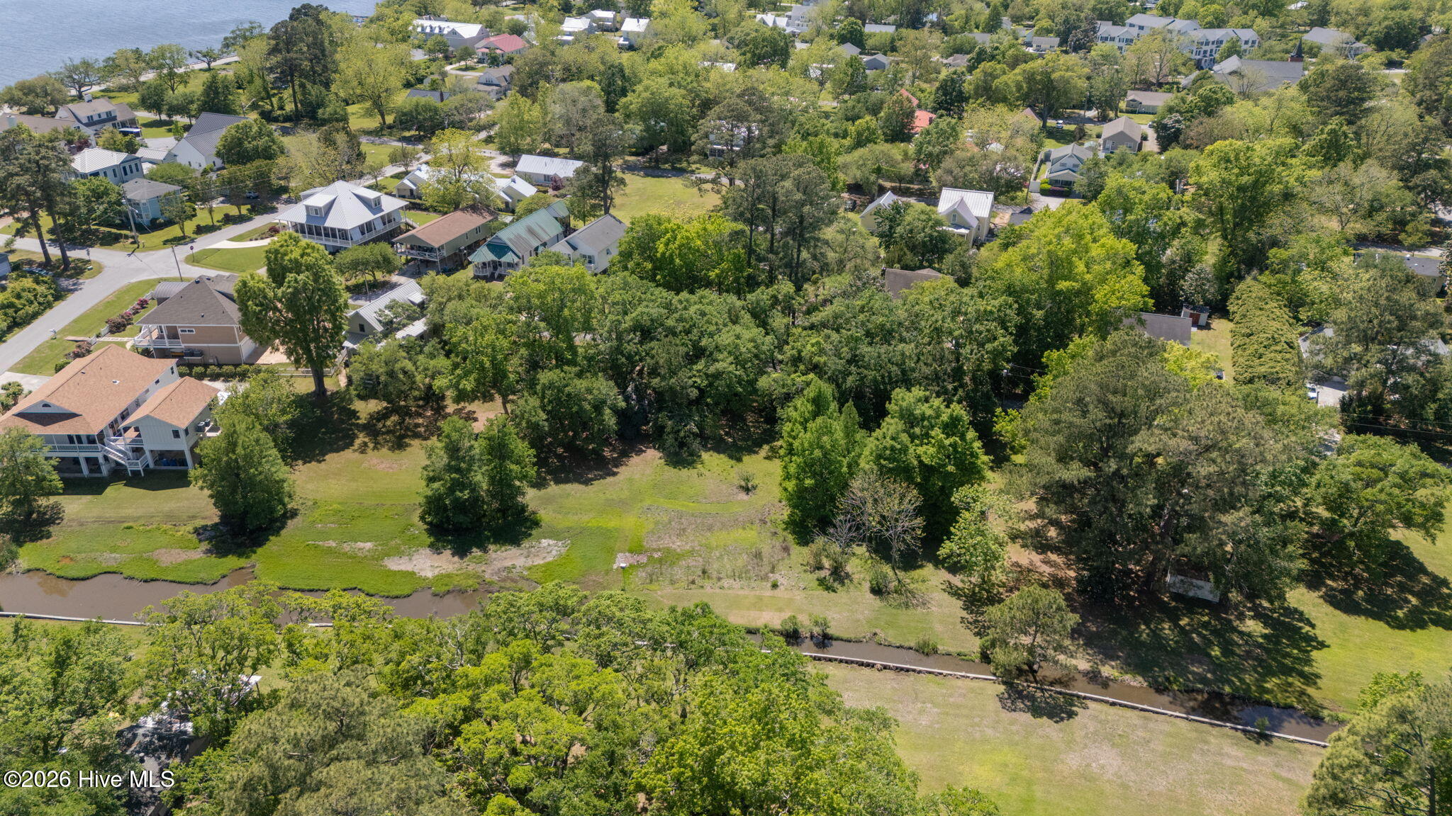 360 F Vandemere Street,Oriental