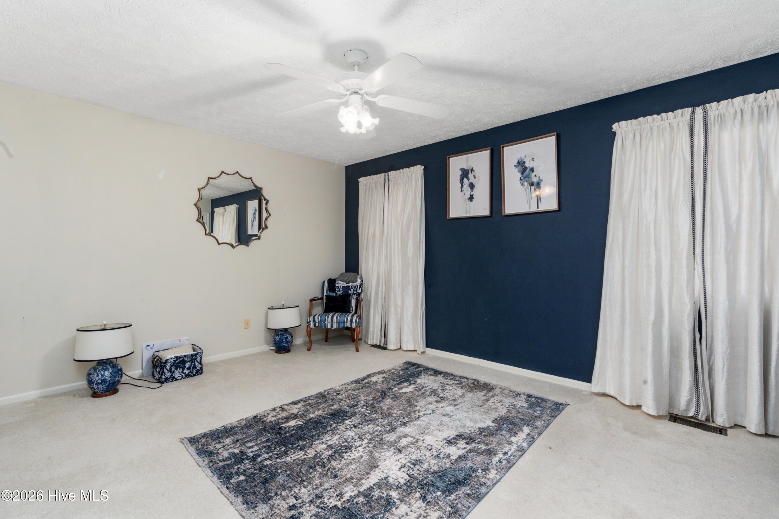 100555130 | Photo 22