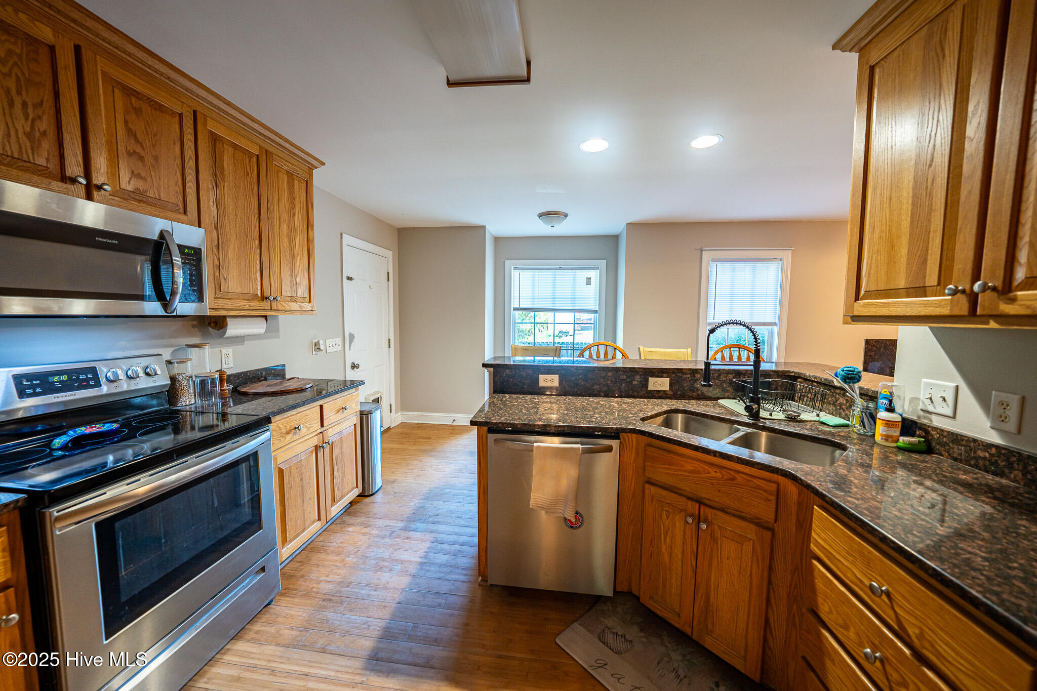 306 Lakeview Court, Sneads Ferry, NC 28460 – photo 17: DSC04016-HDR
