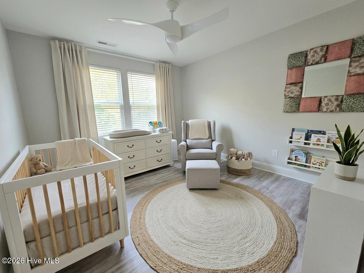 100564873 | Photo 24