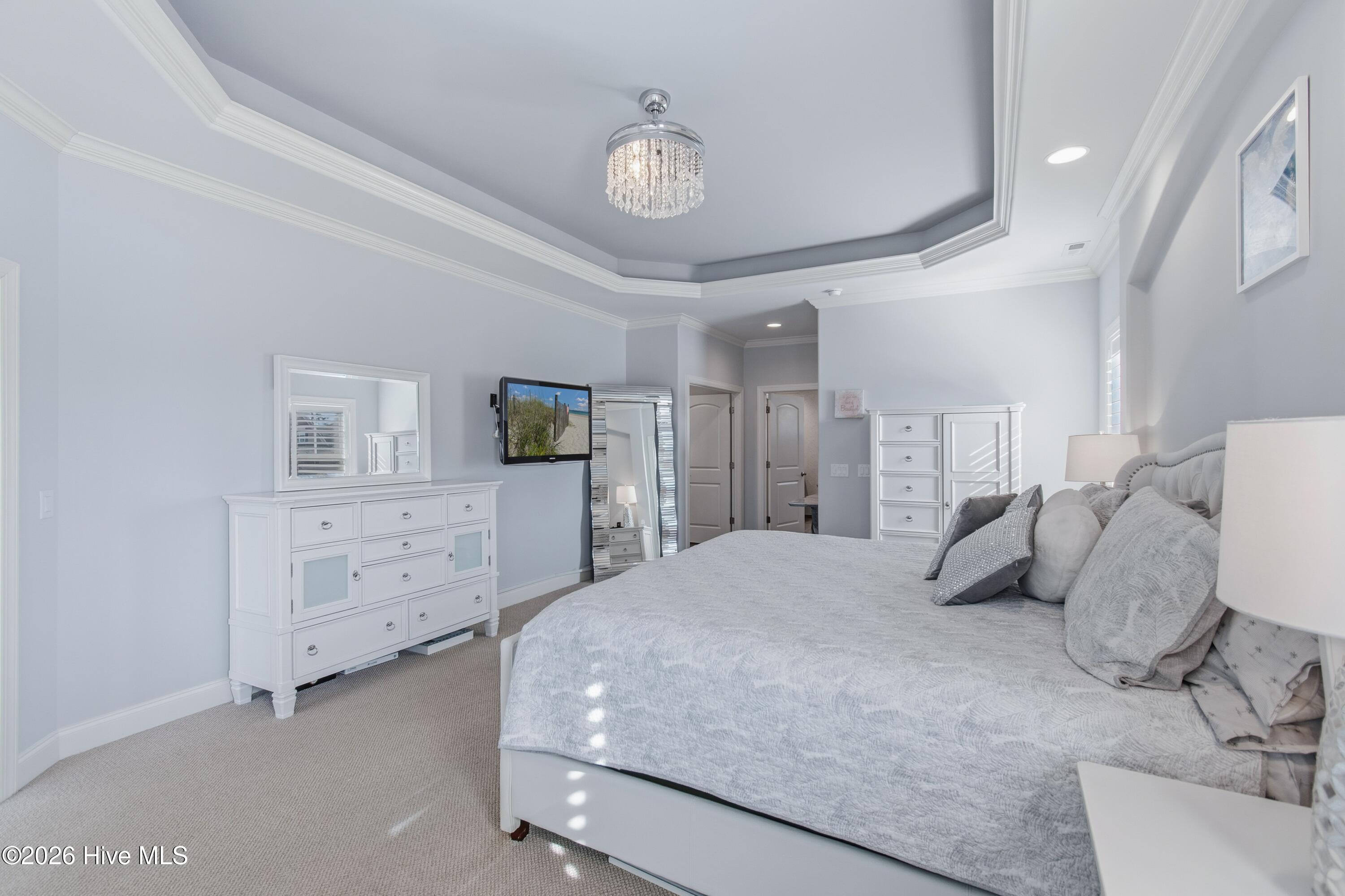 100548705 | Photo 37