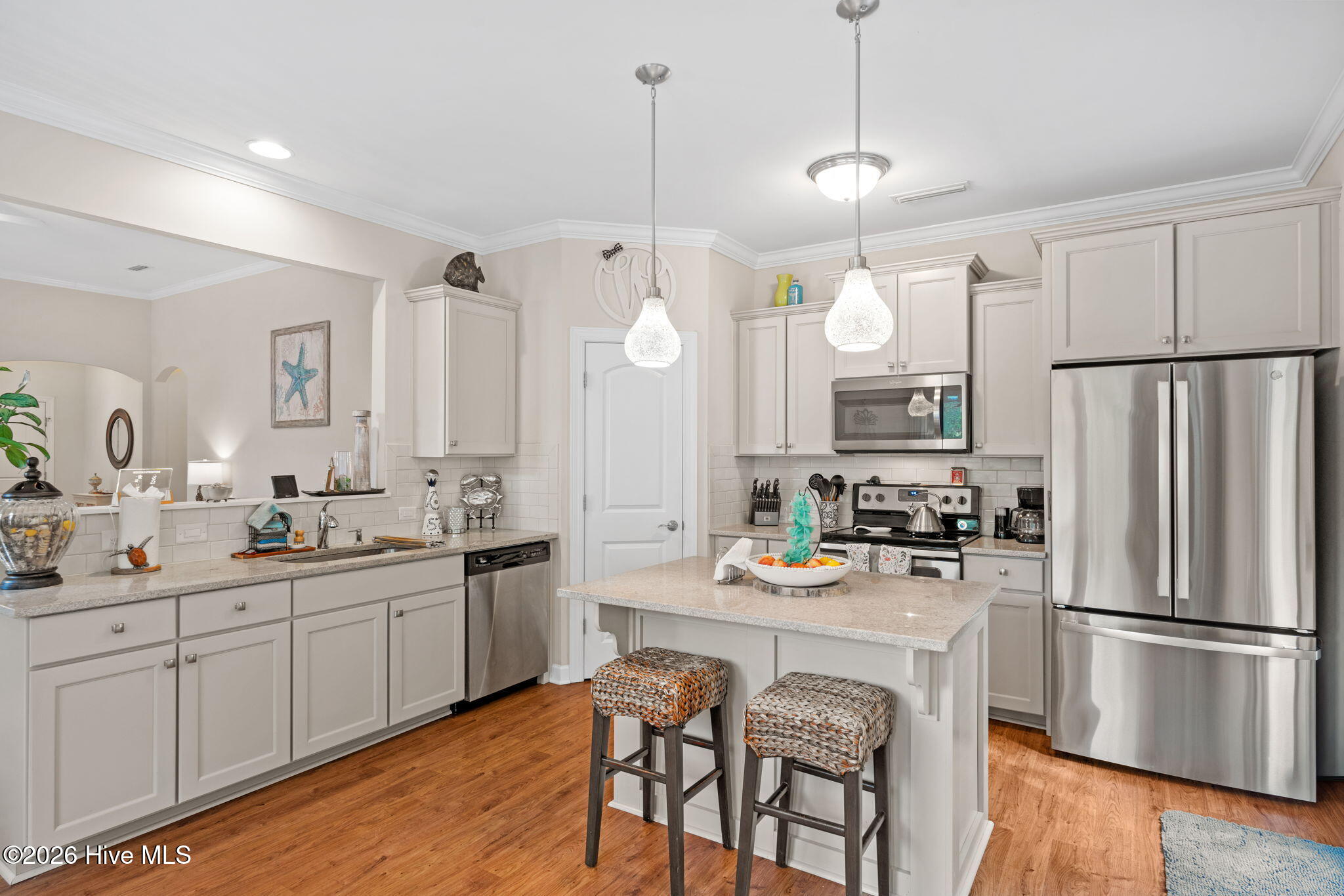 100567618 | Photo 14