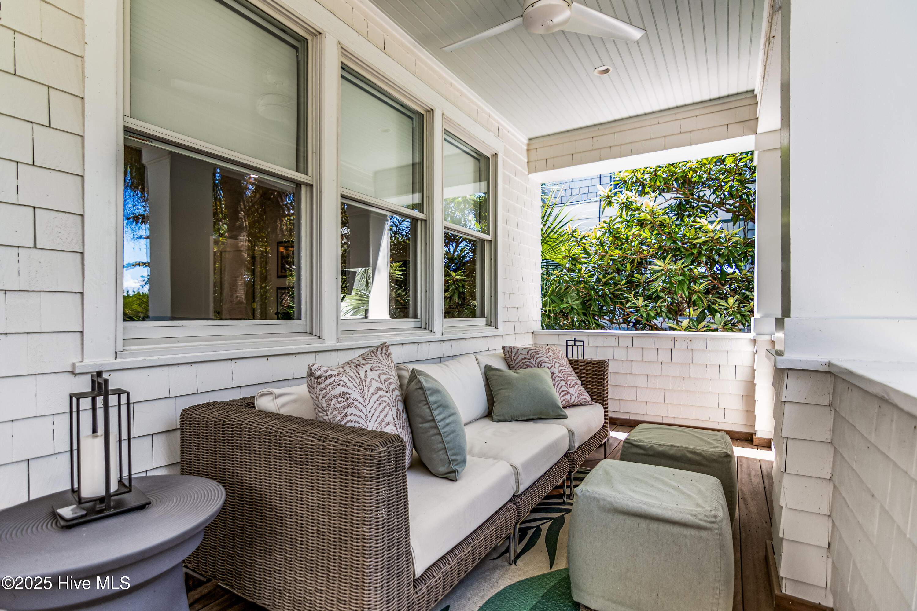 100521321 | Photo 46