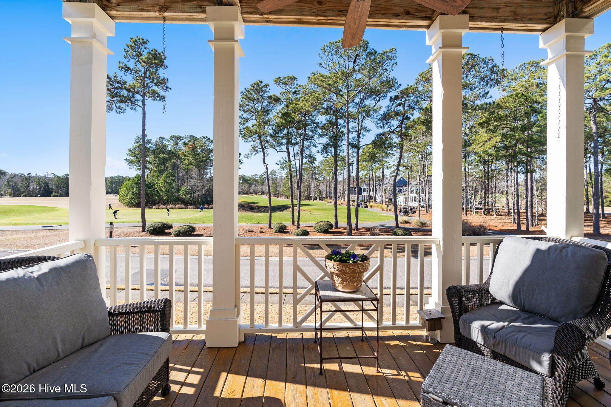 100550804 | Photo 11