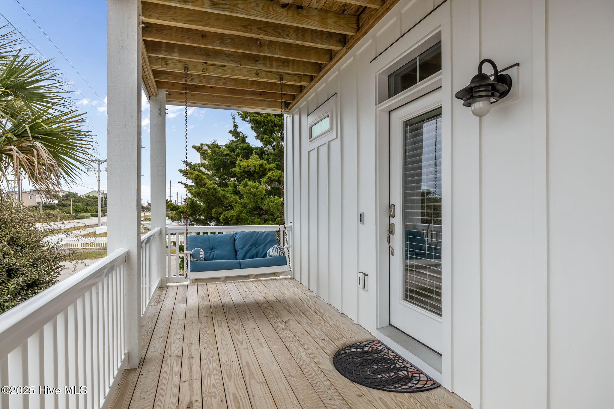 100544208 | Photo 43