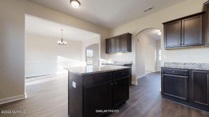 100537087 | Photo 11