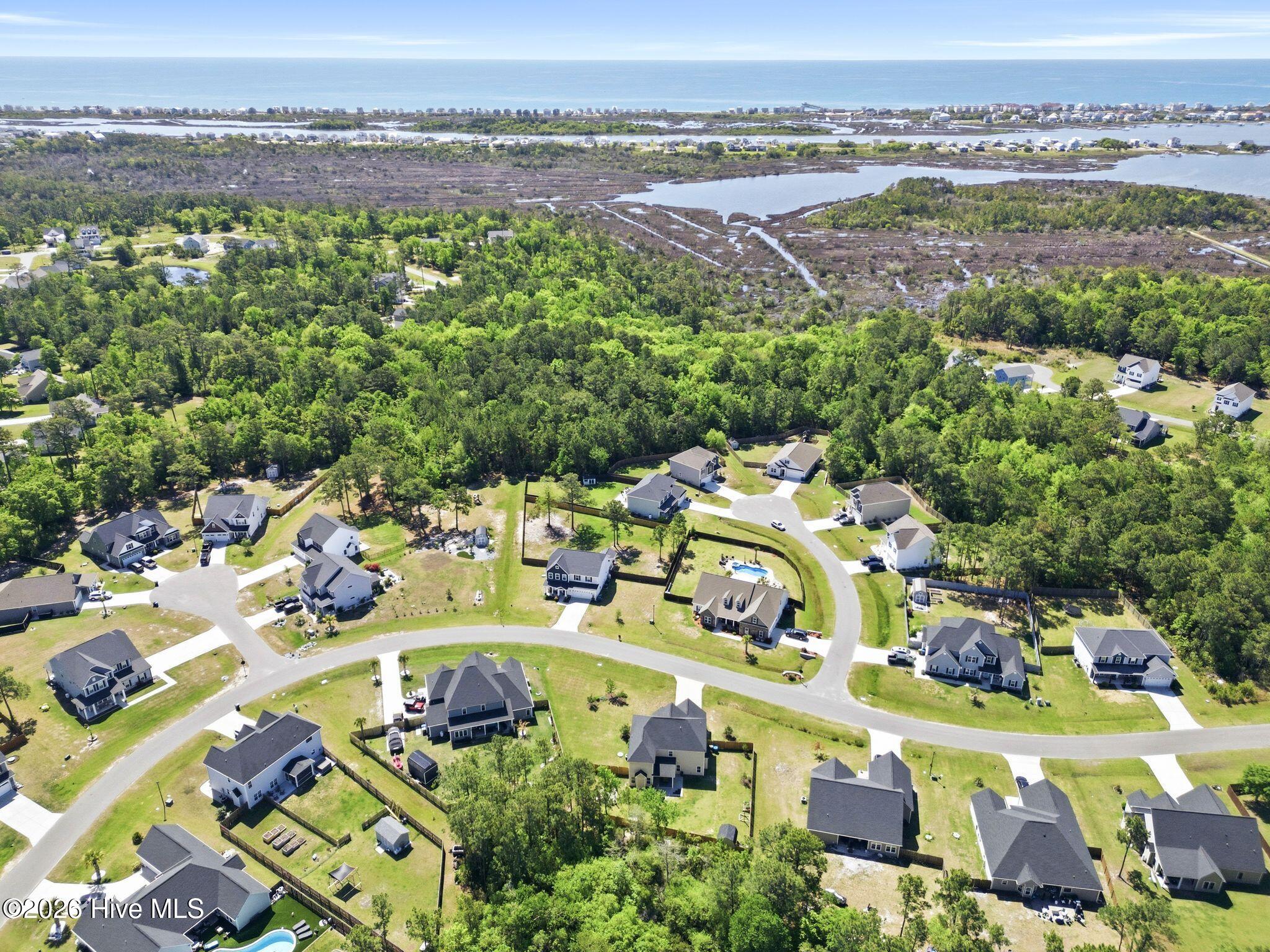 100569153 | Photo 62