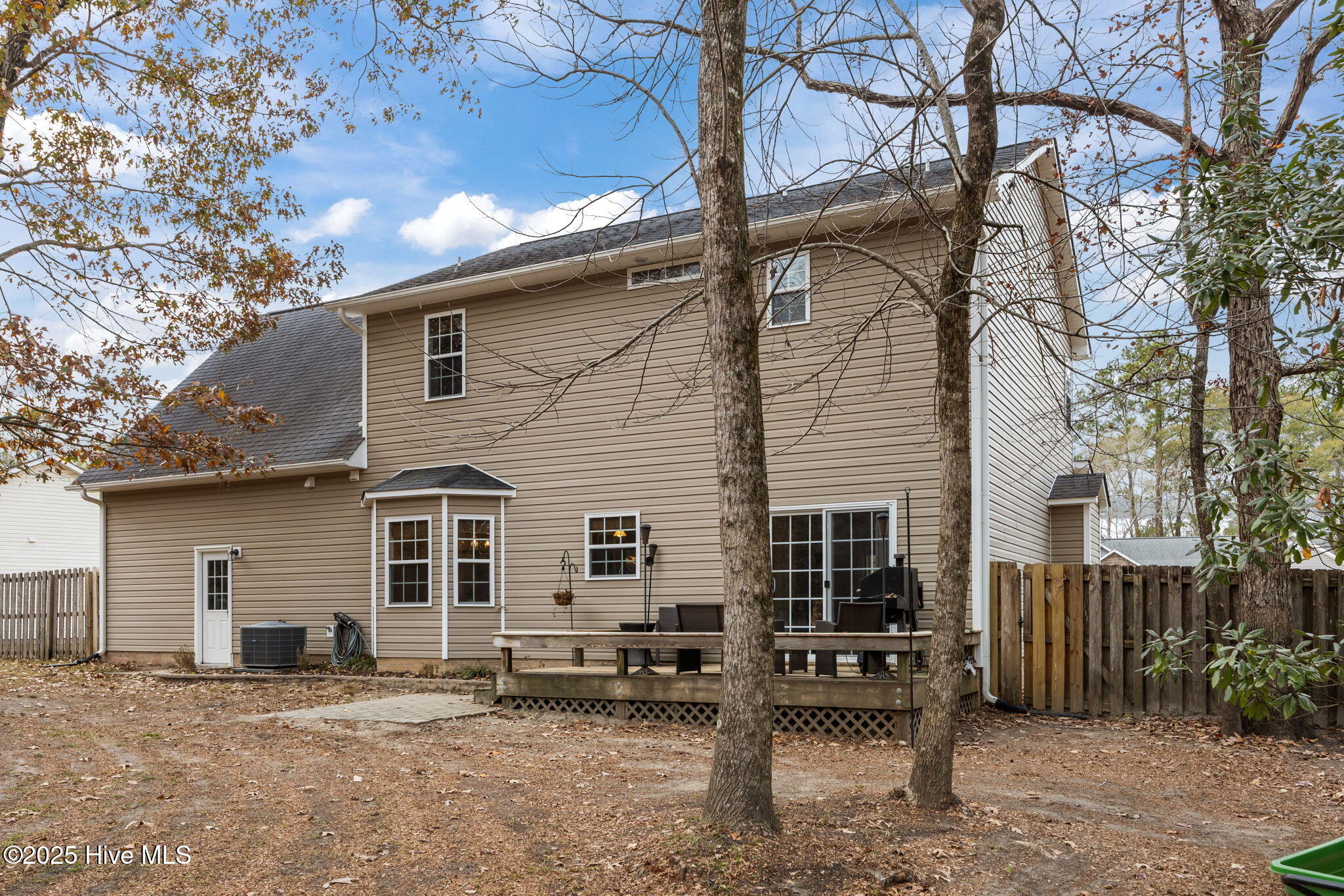 100544131 | Photo 43