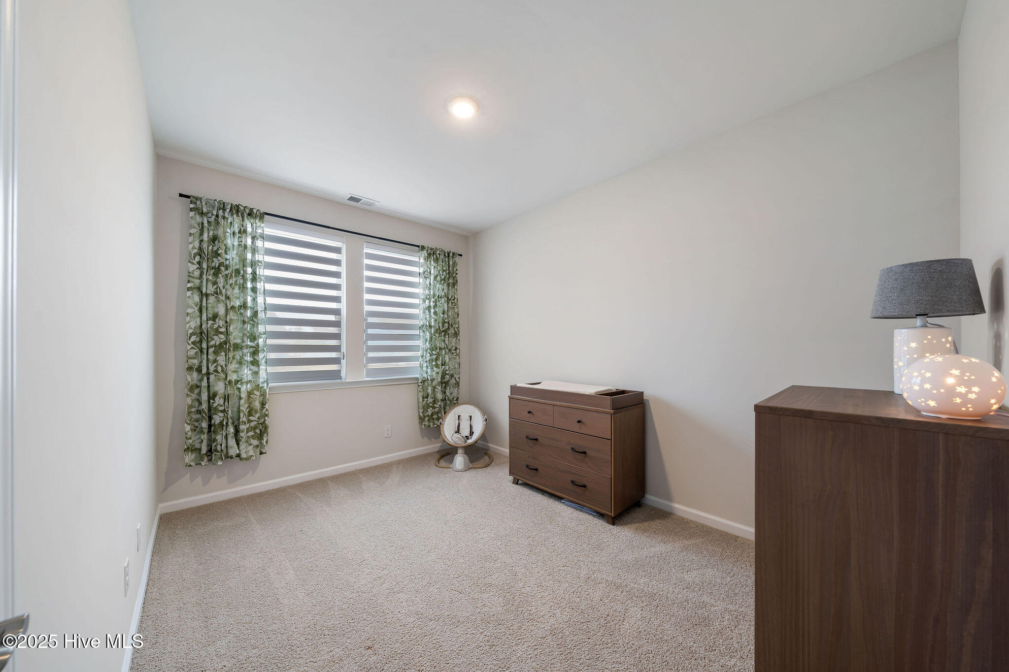 100542569 | Photo 14