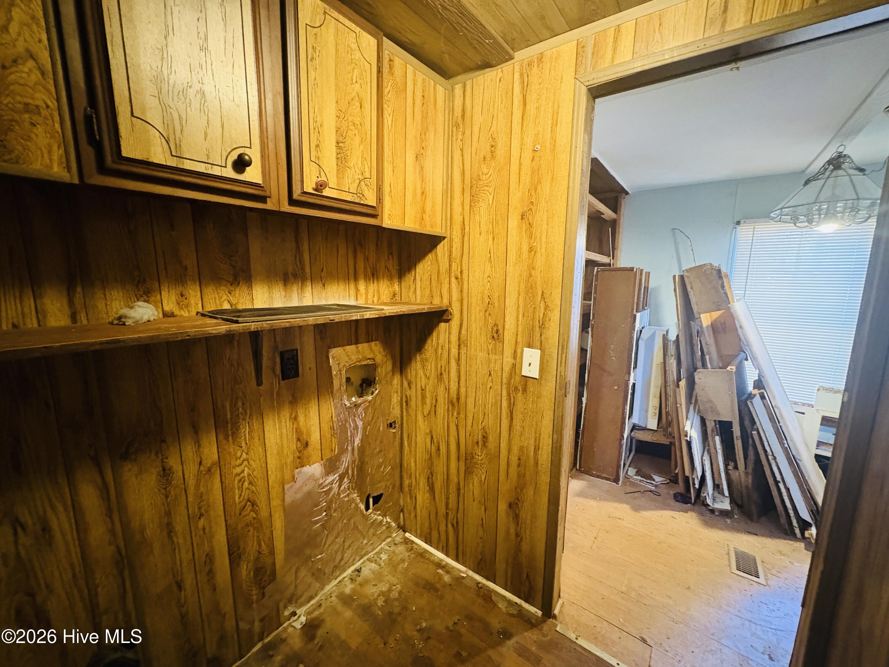 100553431 | Photo 22