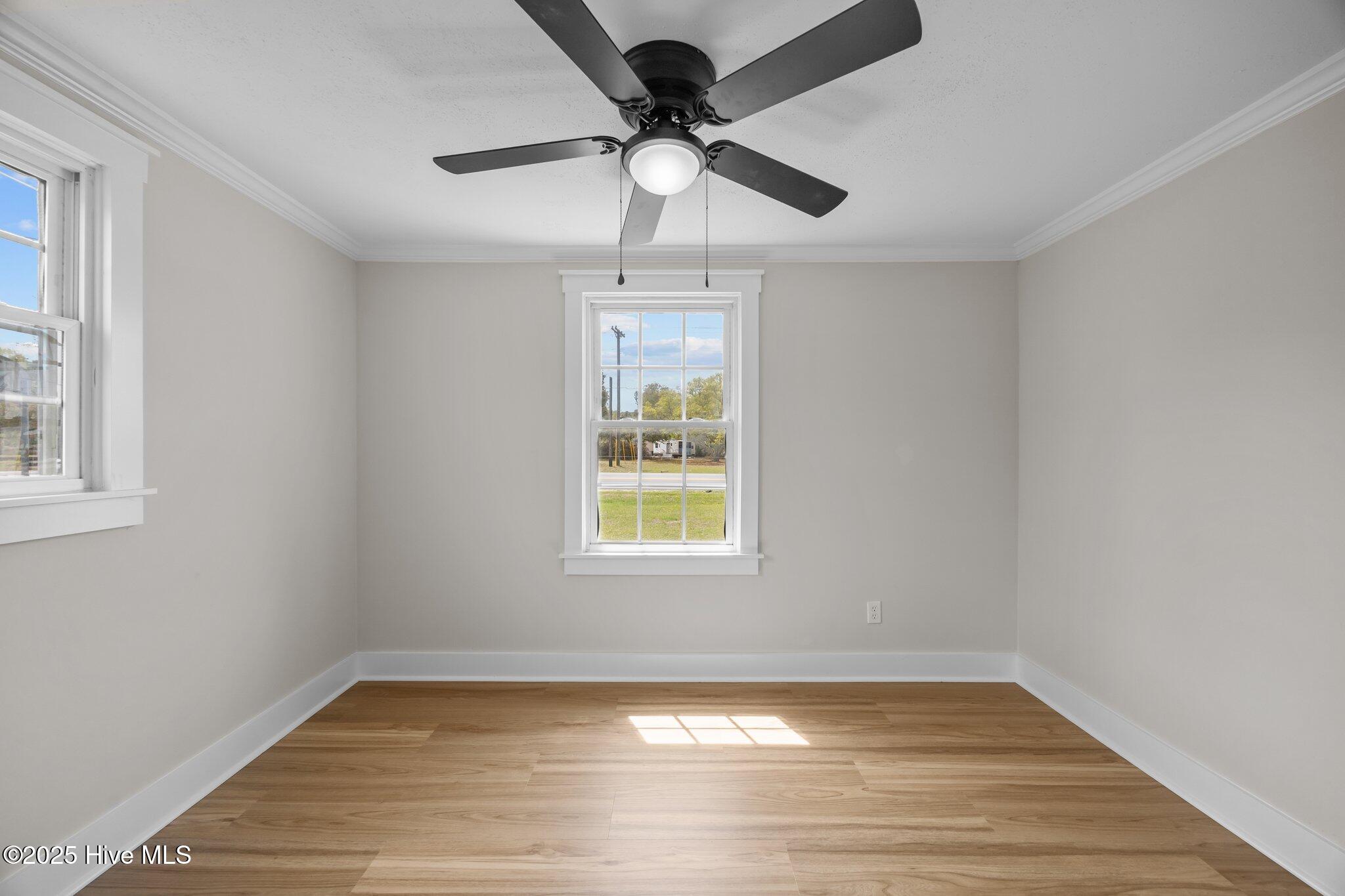 100499263 | Photo 21