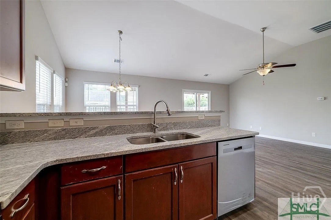 183 Lakepointe Drive, Port Wentworth, GA 31407 Listing Photo  7