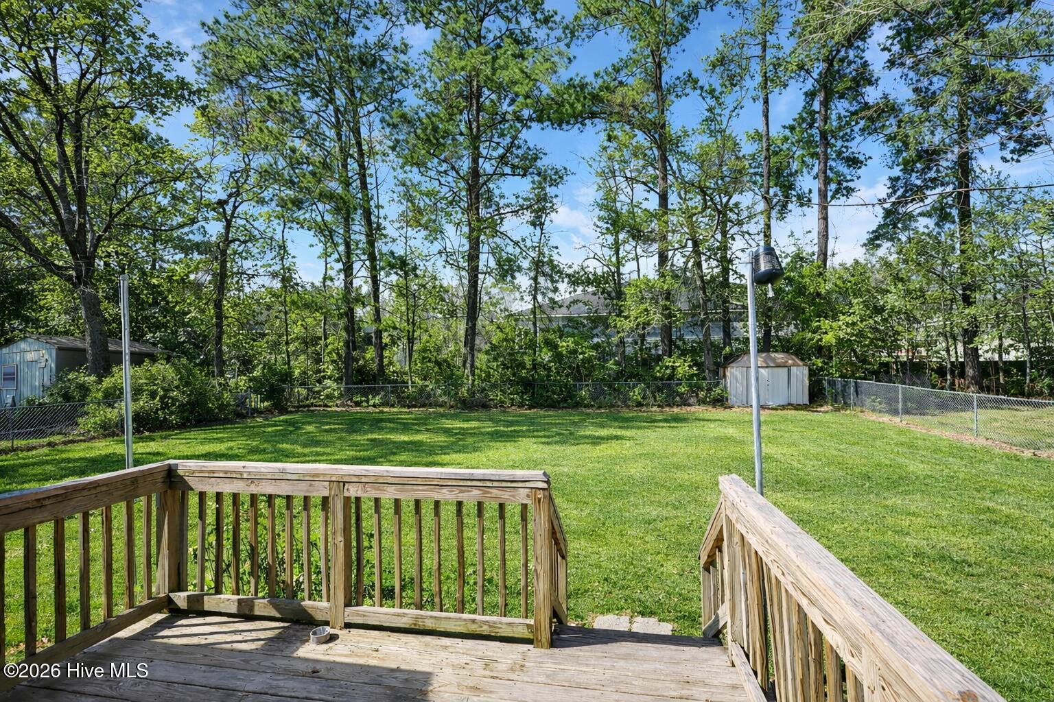 100557276 | Photo 24