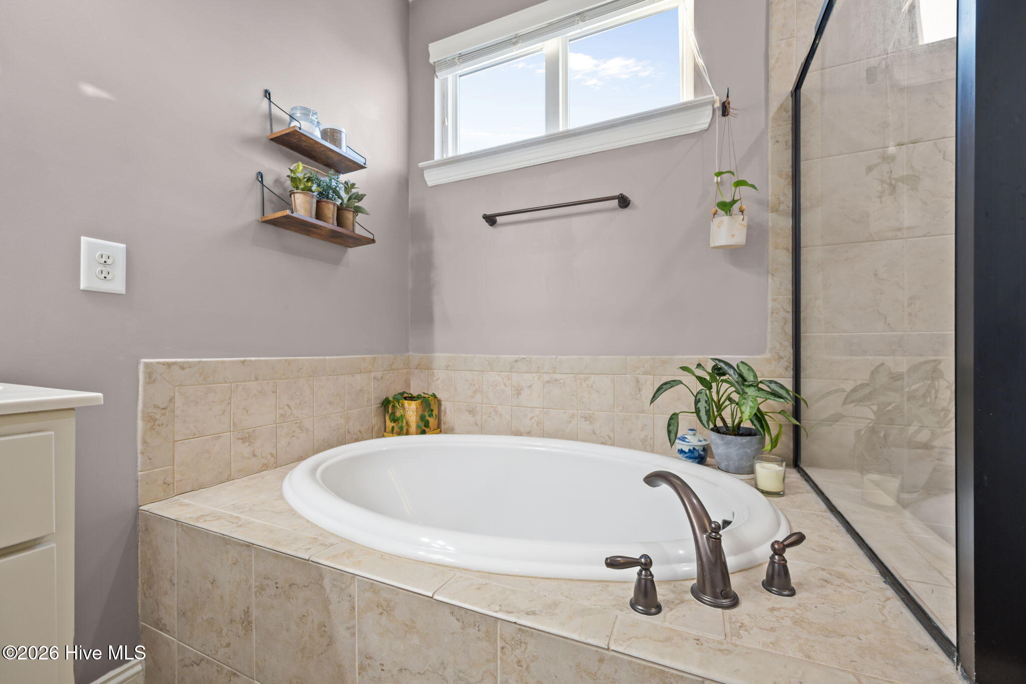 100557022 | Photo 20