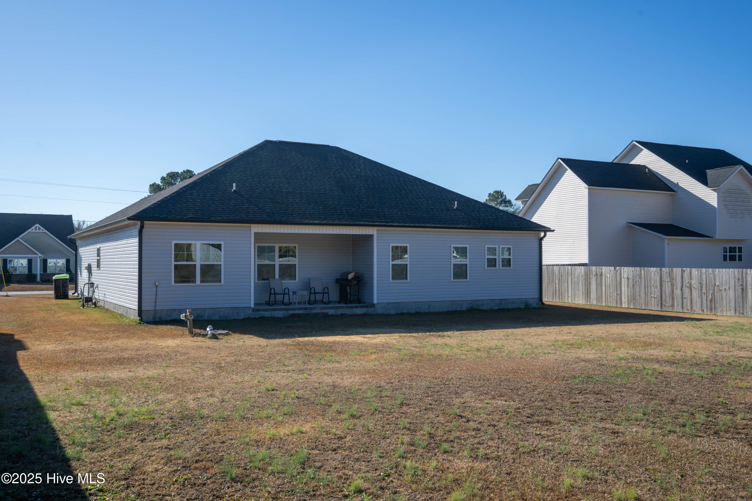 100544782 | Photo 30