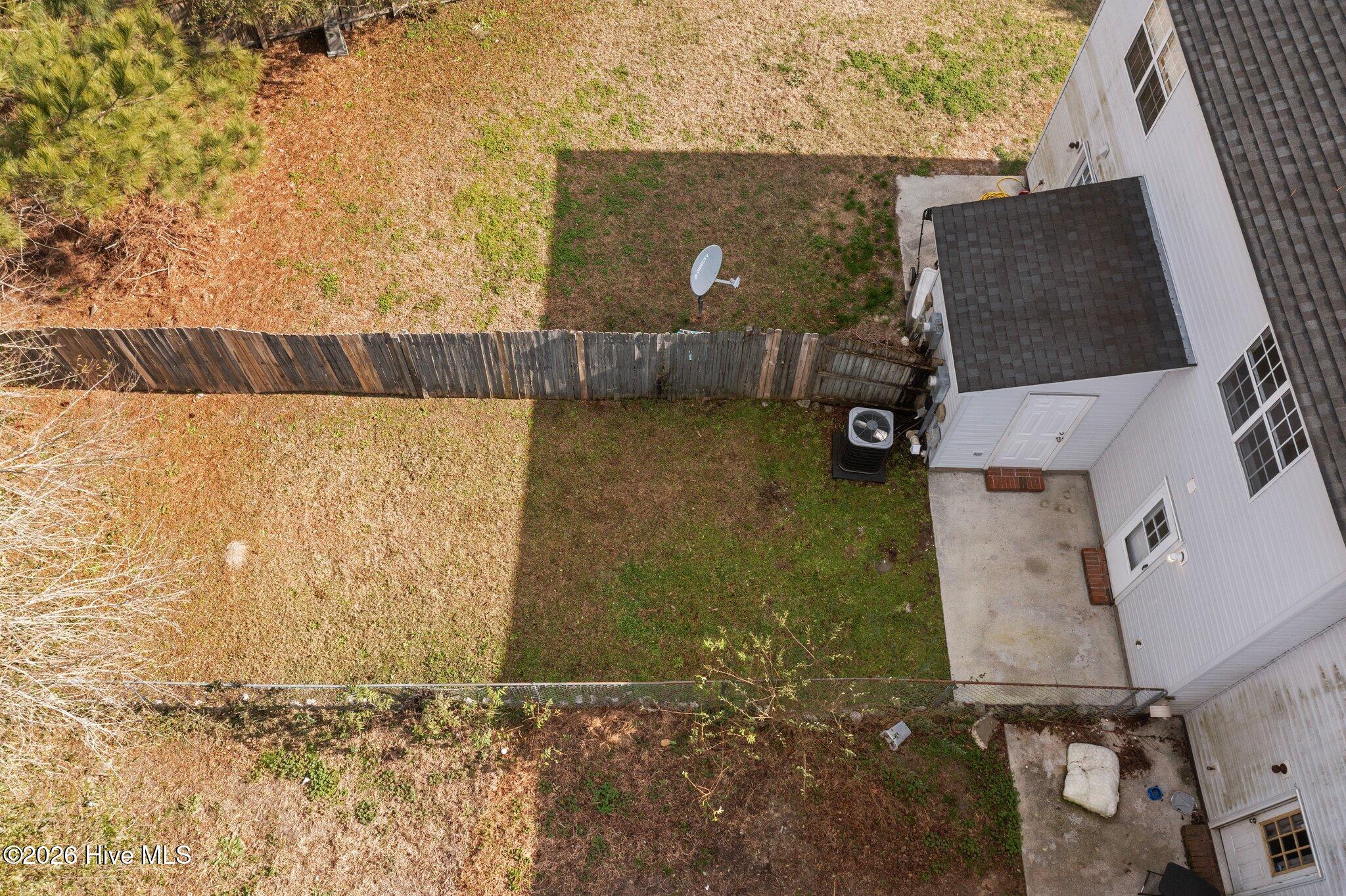 100559229 | Photo 40