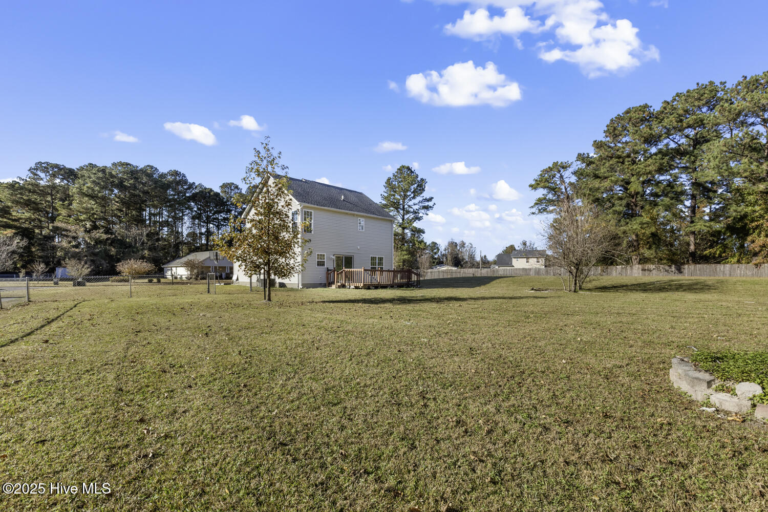 100541335 | Photo 32