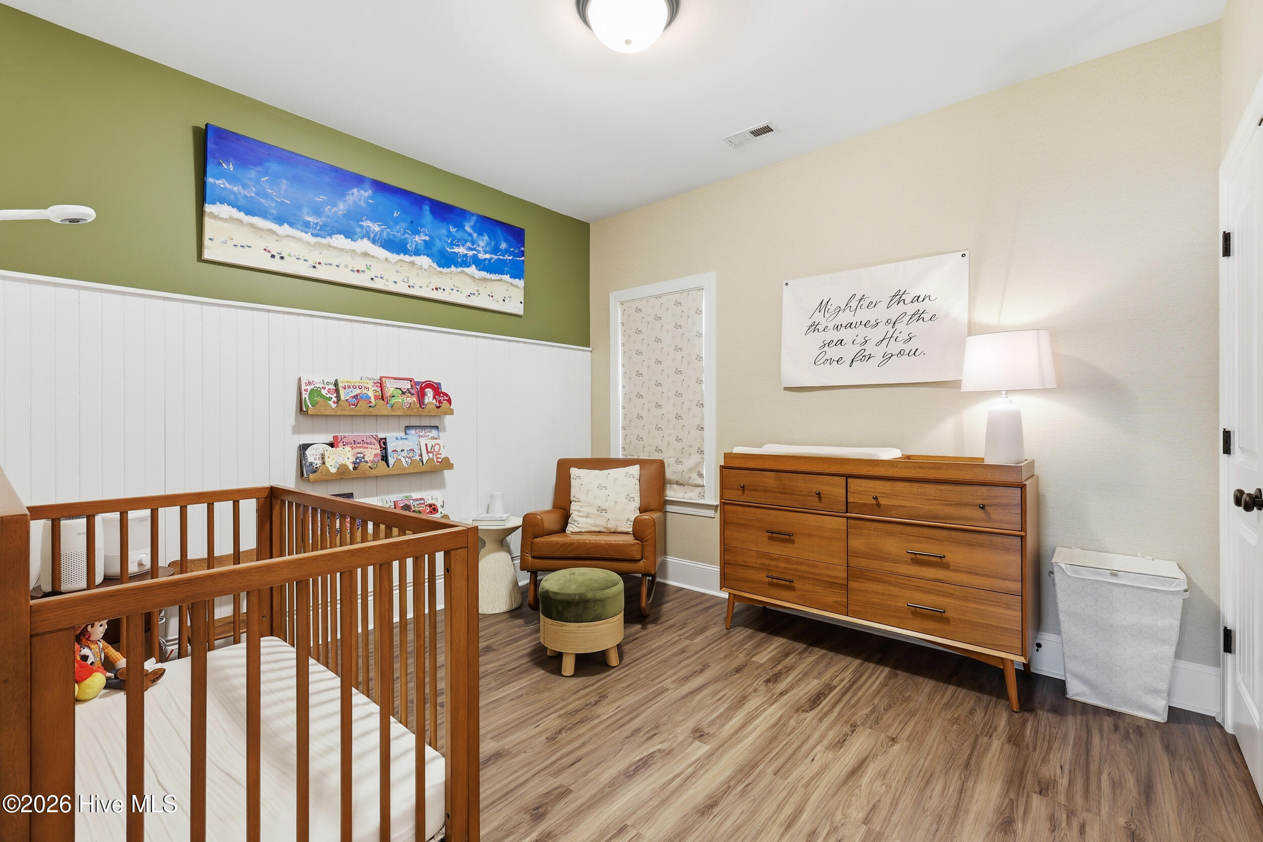 100545228 | Photo 29